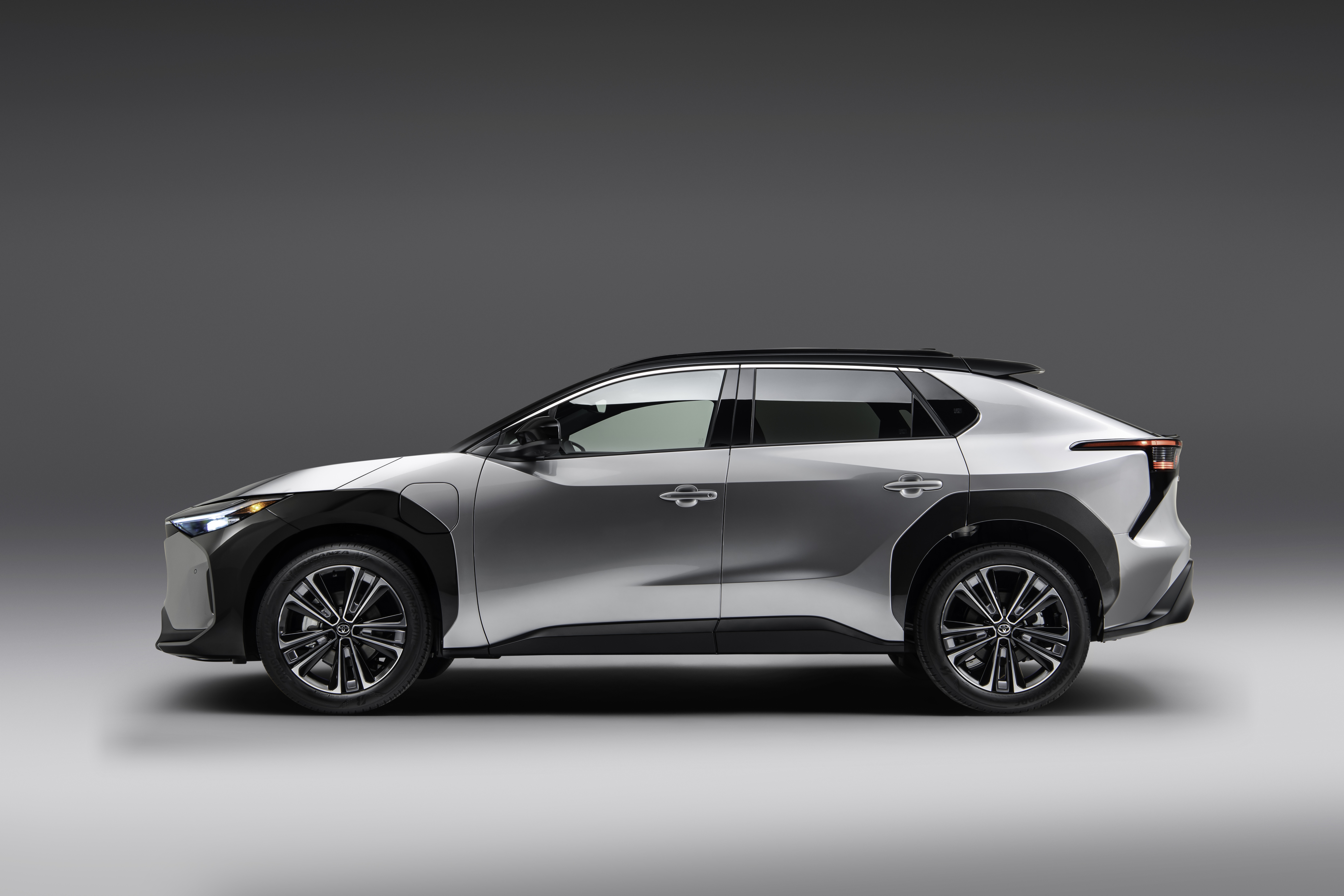 Toyota BZ4X SUV side profile HD Wallpaper