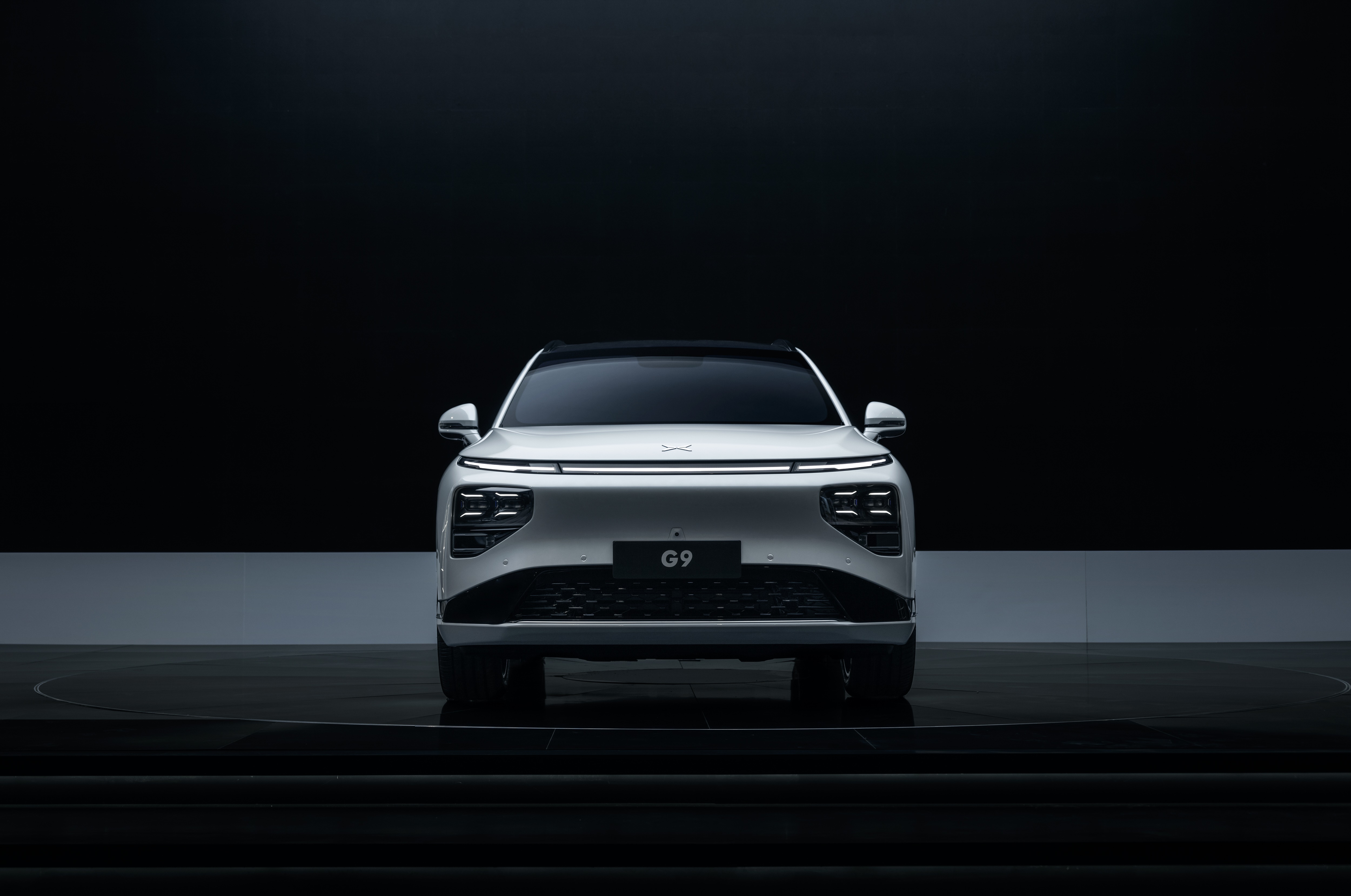 Xpeng G9 SUV 4K HD Wallpaper