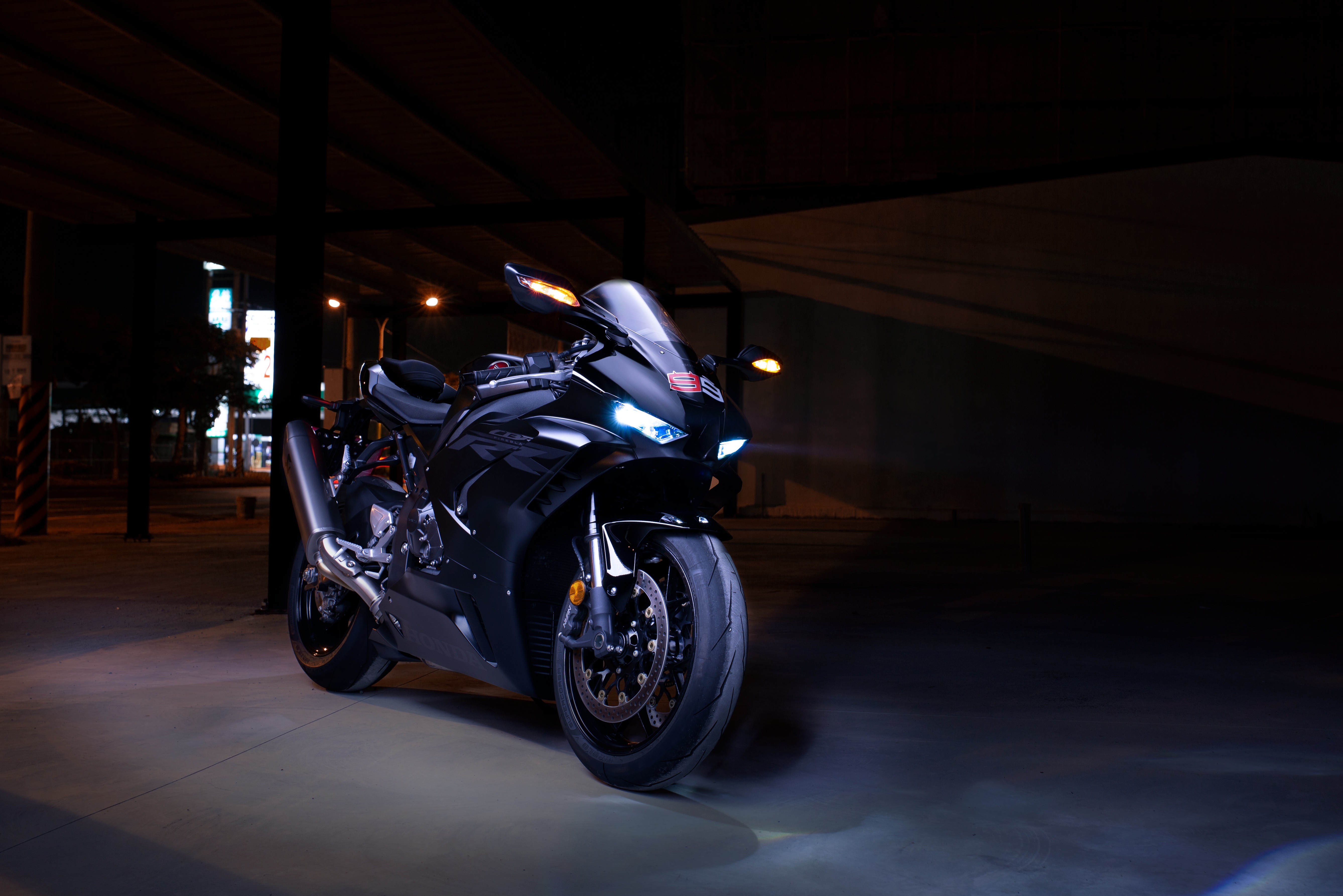 Black Honda CBR600RR motorcycle at night HD Wallpaper