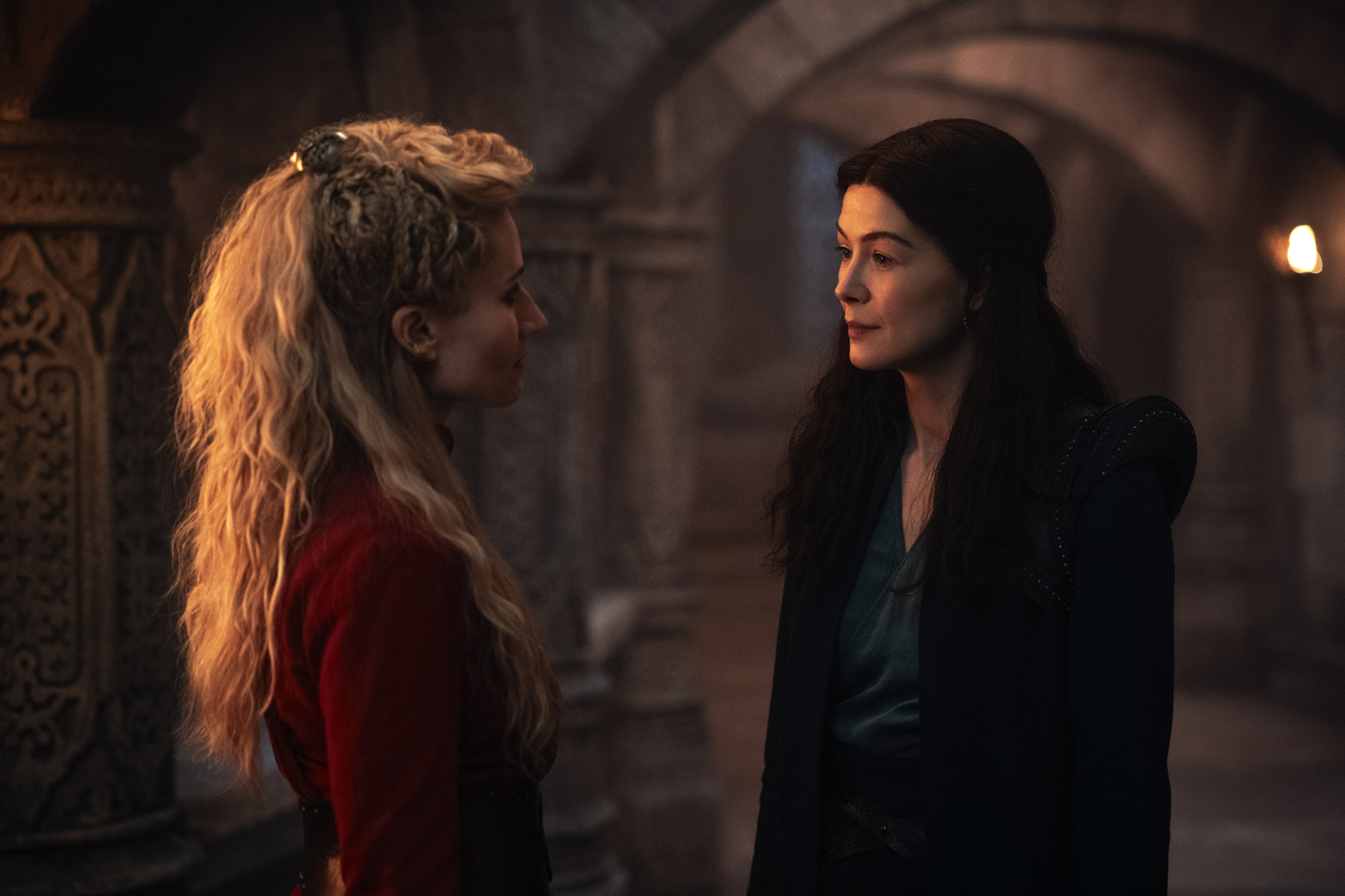 Moiraine Damodred and Lanfear from The Wheel of Time 4K HD Wallpaper