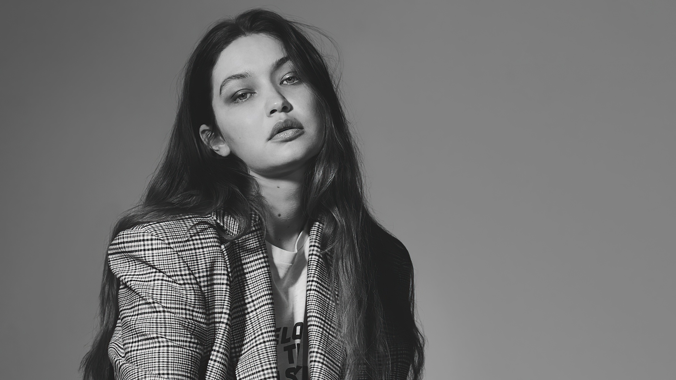 Gigi Hadid in a Plaid Blazer HD Wallpaper
