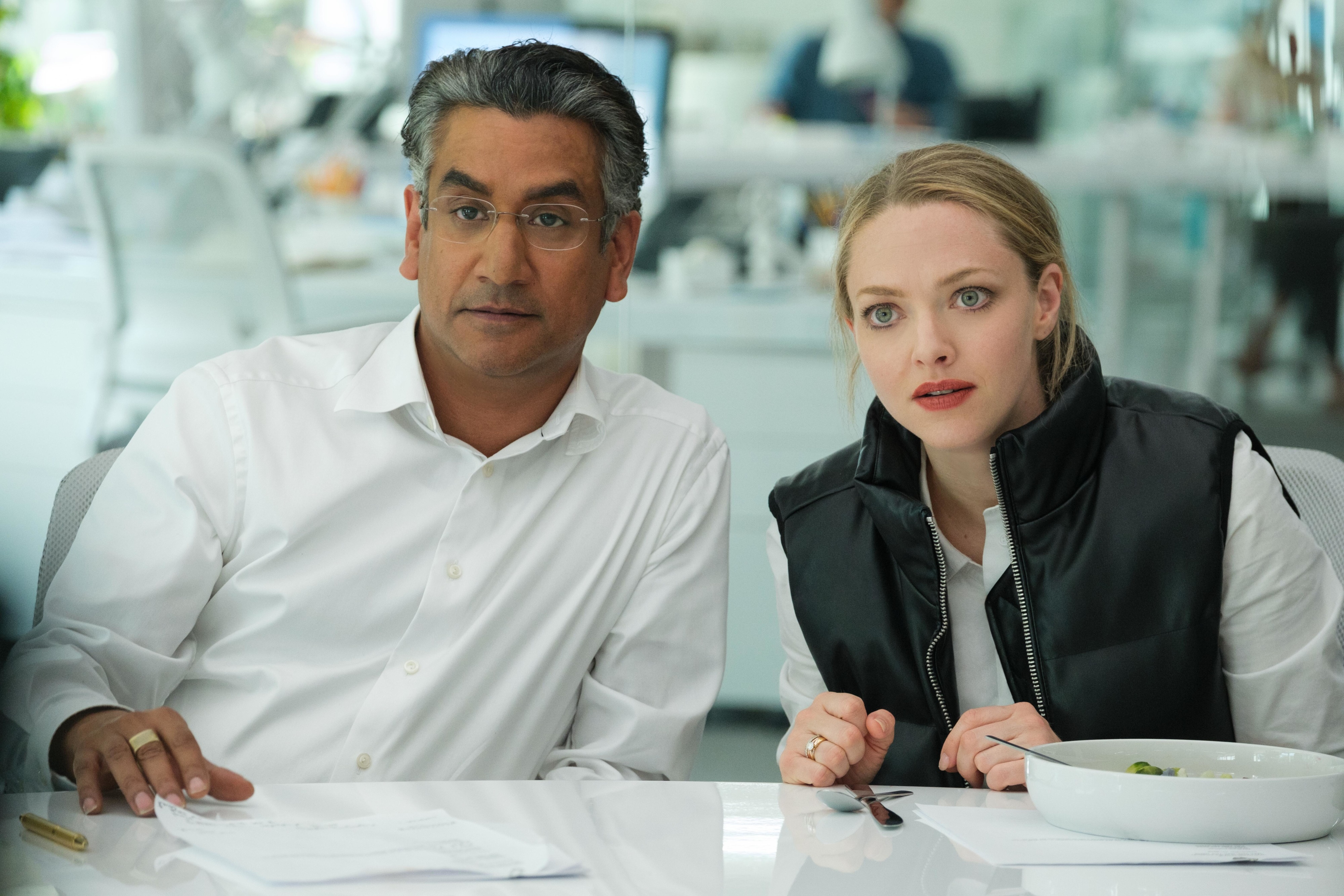 Elizabeth Holmes and Sunny Balwani from The Dropout 4K HD Wallpaper