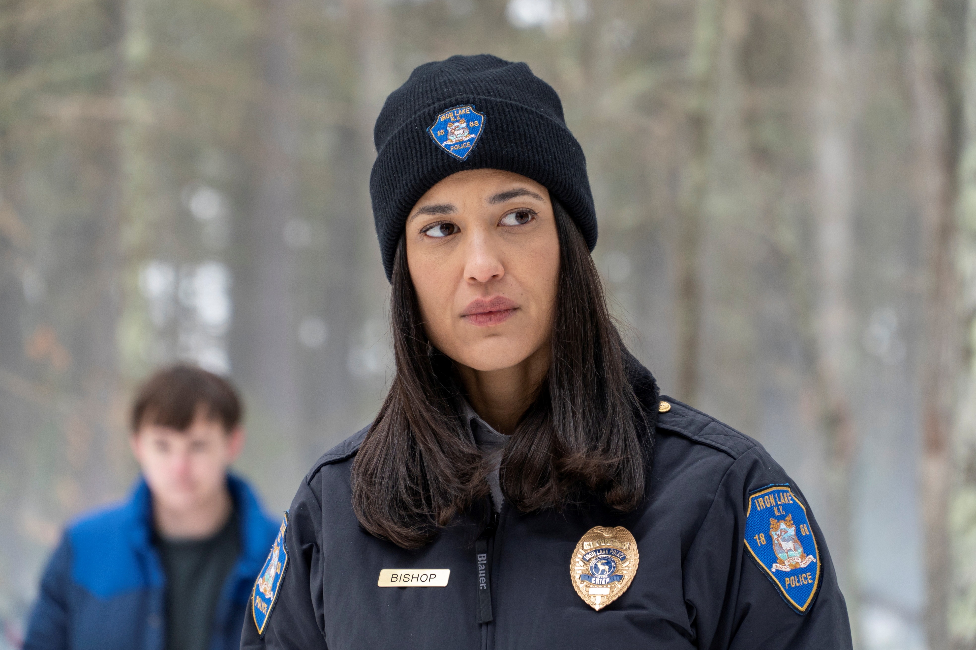 Julia Jones as Angela Bishop from Dexter: New Blood 4K HD Wallpaper
