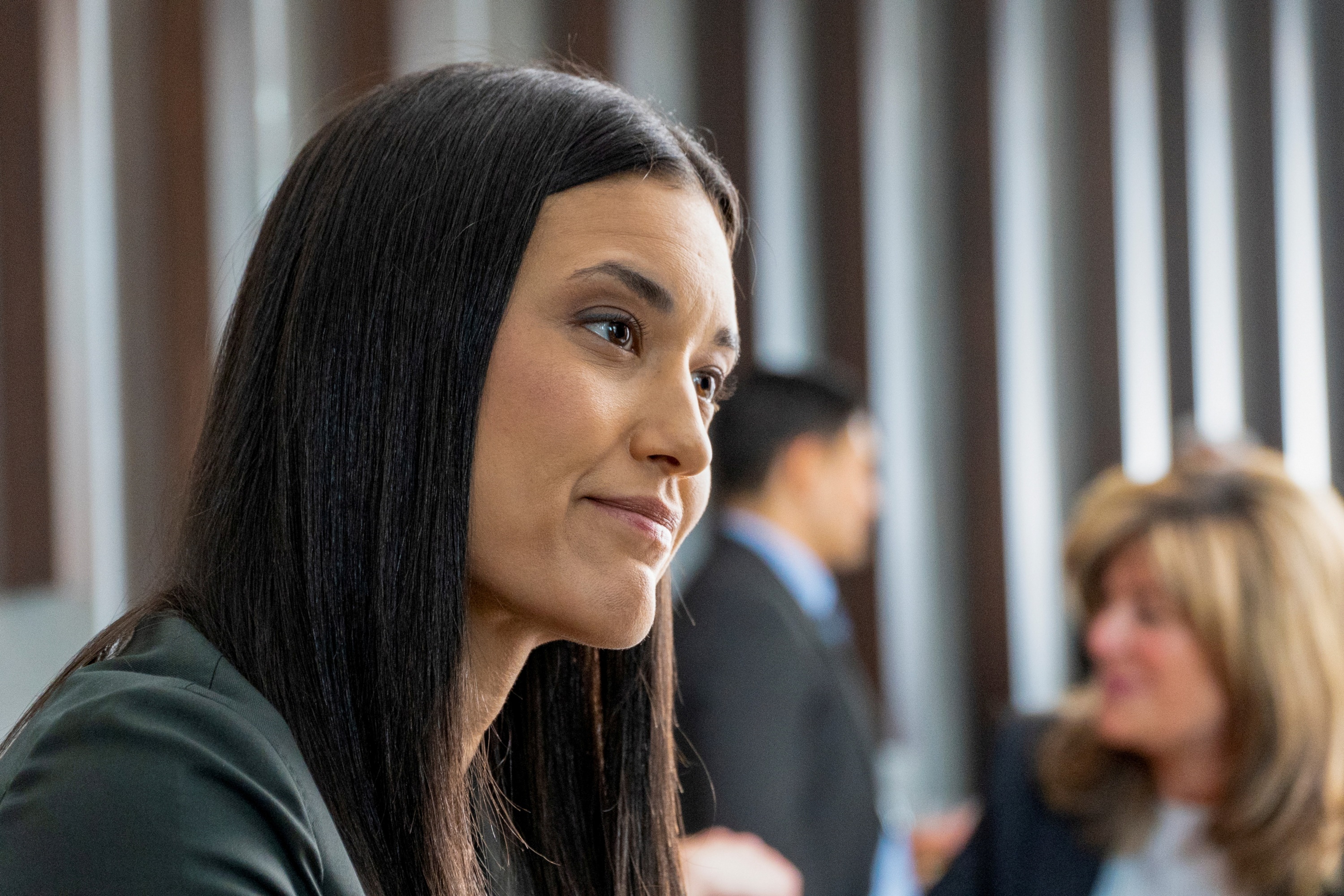 Julia Jones from Dexter: New Blood HD Wallpaper