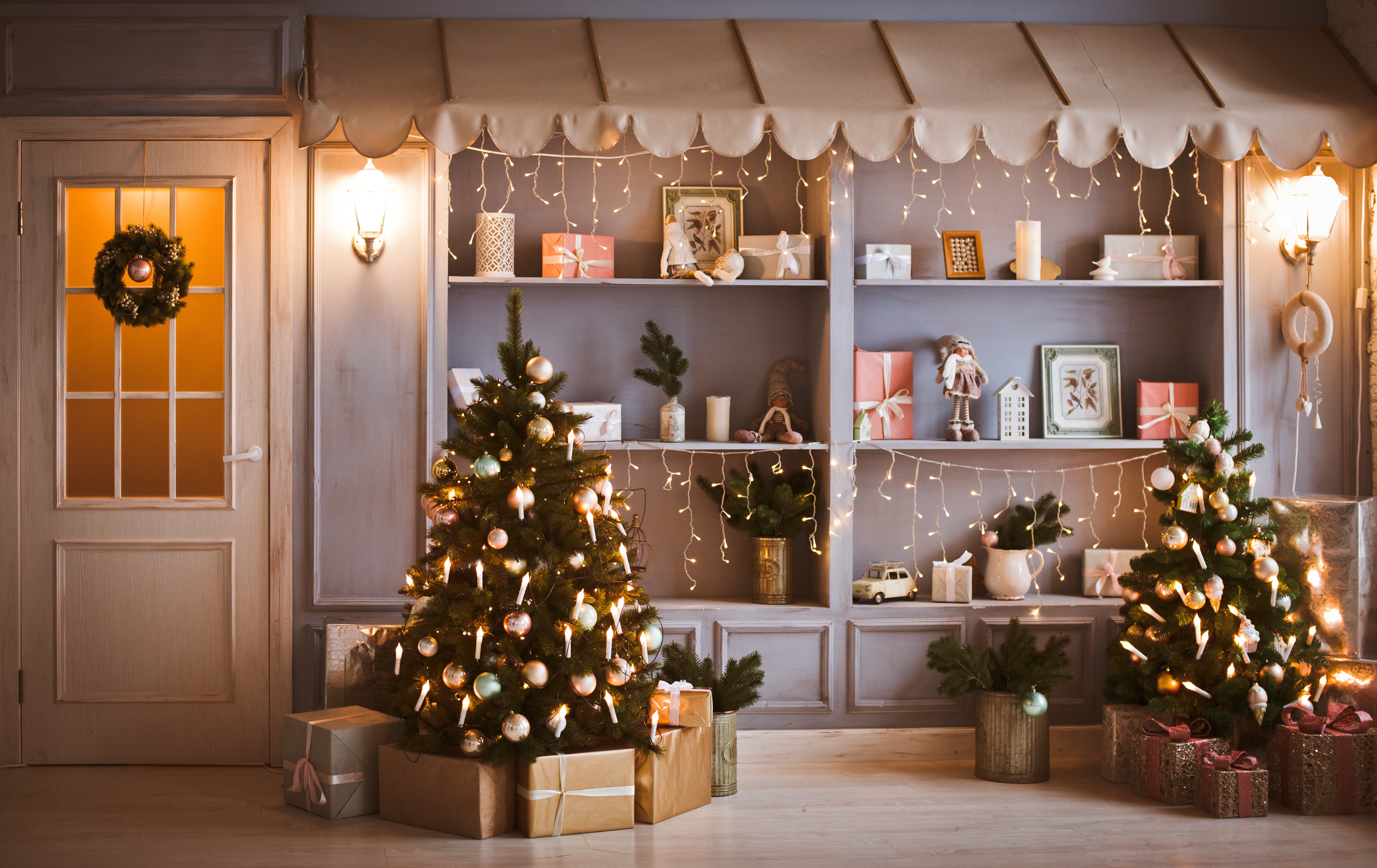 Christmas Tree with Gifts and Ornaments HD Wallpaper