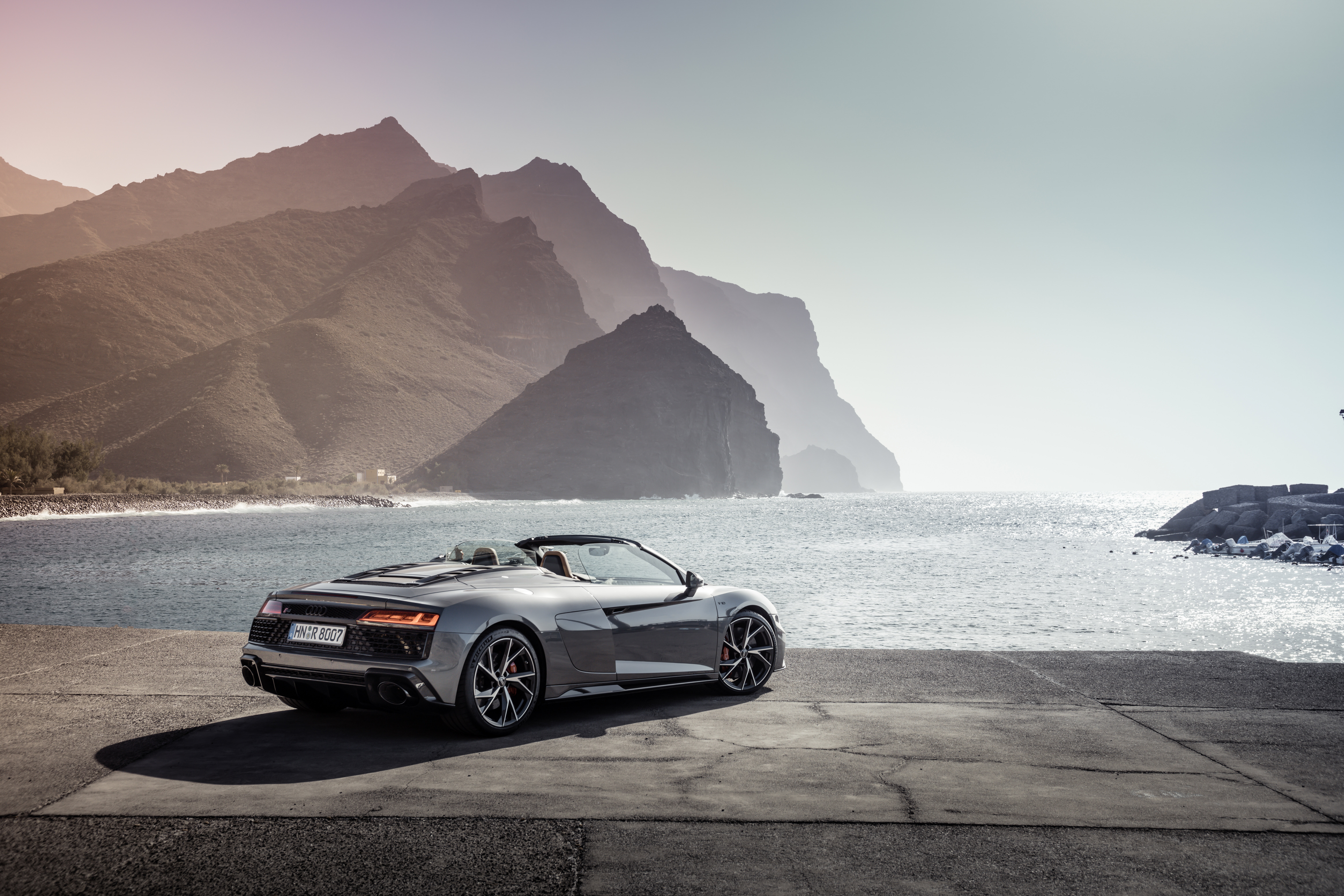 Audi R8 V10 Cabriolet by the sea HD Wallpaper