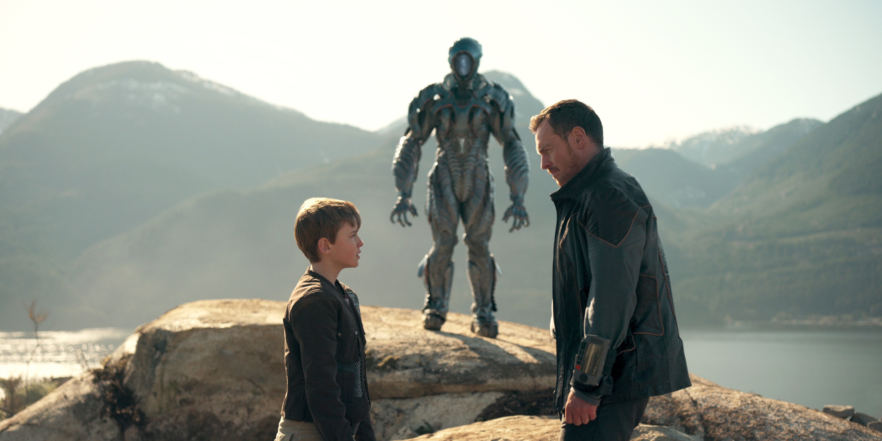 Will Robinson and John Robinson with Robot from Lost in Space HD Wallpaper