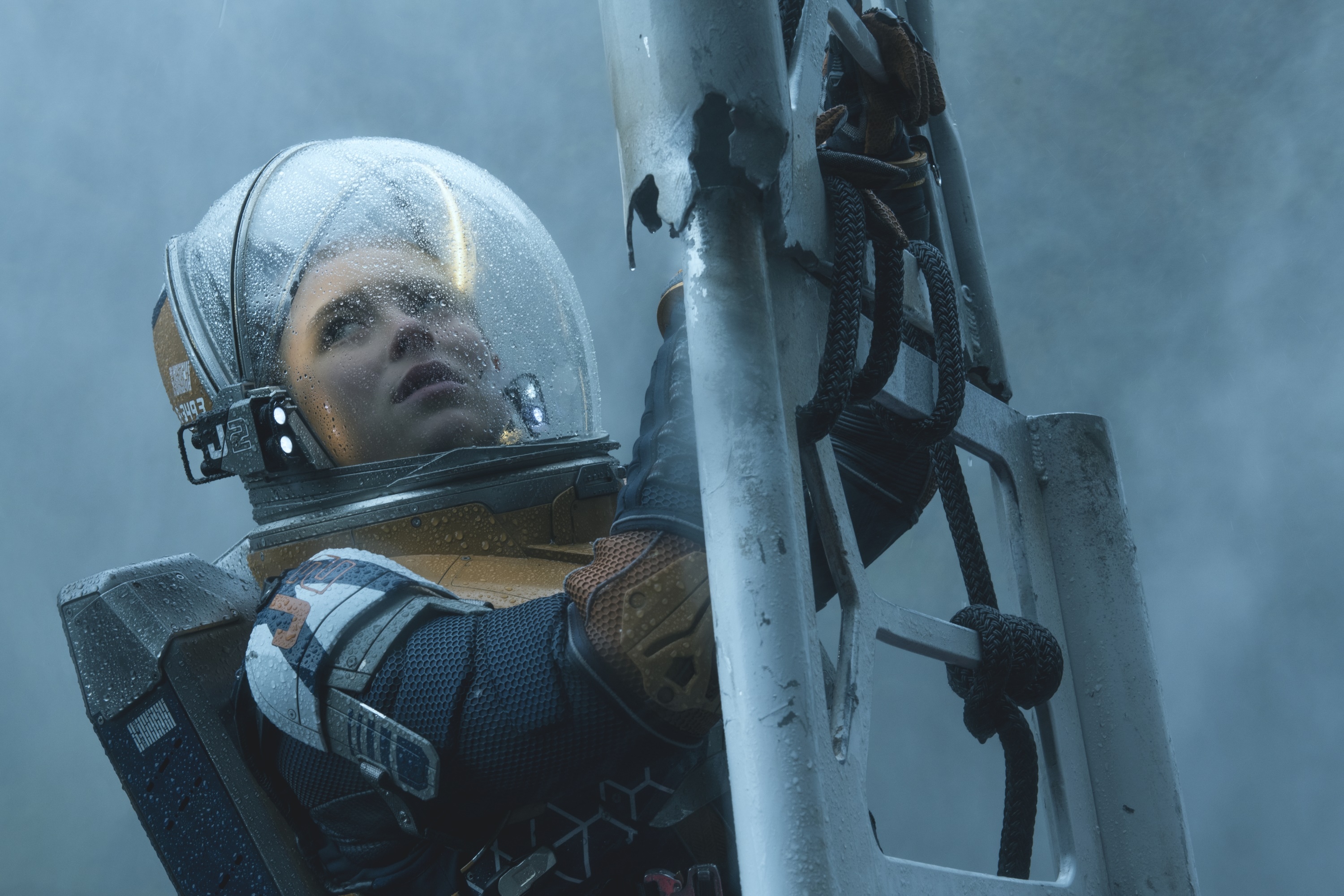 Woman in astronaut suit on Lost in Space HD Wallpaper
