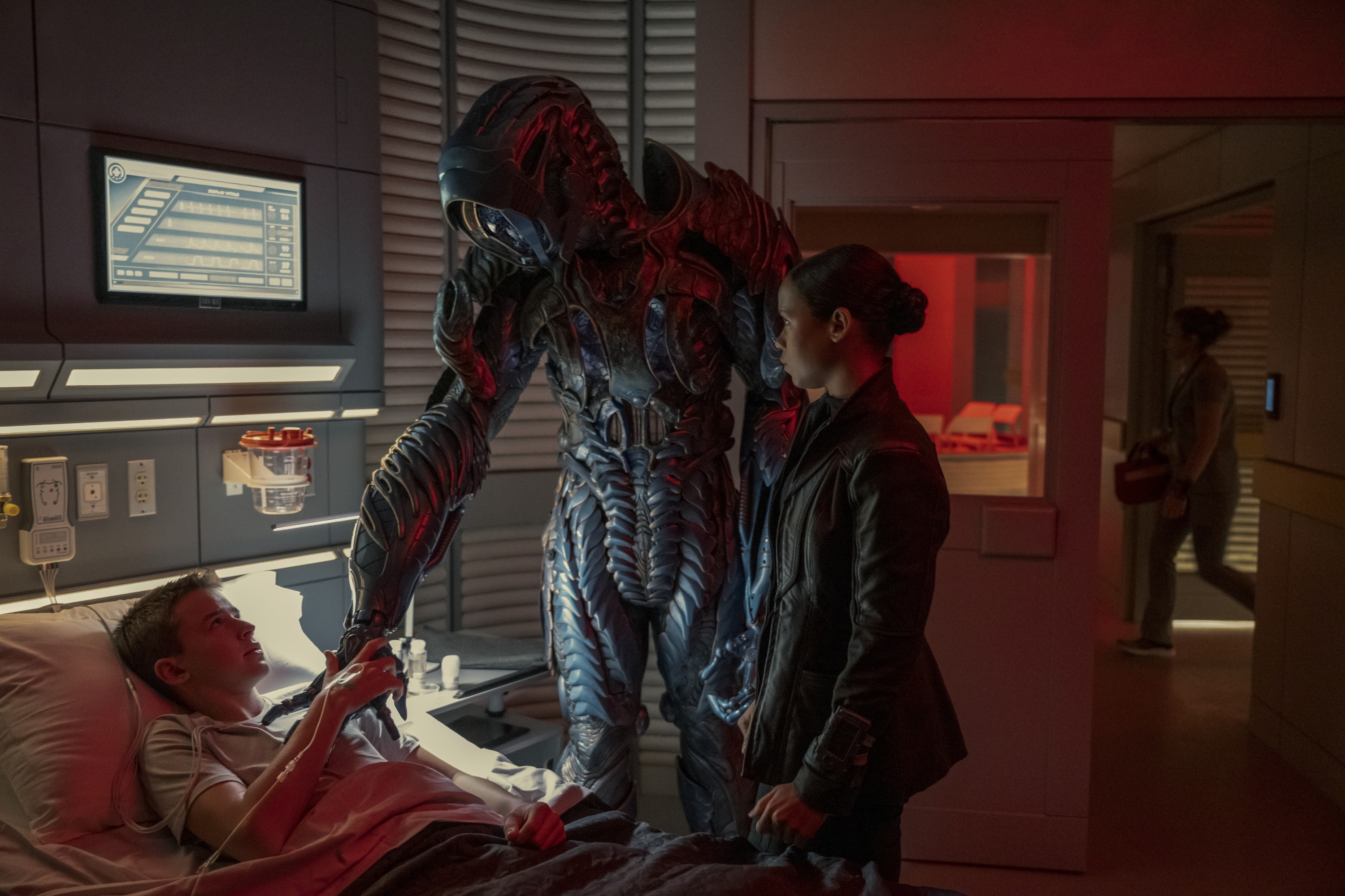Robot, Judy Robinson, and Will Robinson from Lost in Space HD Wallpaper