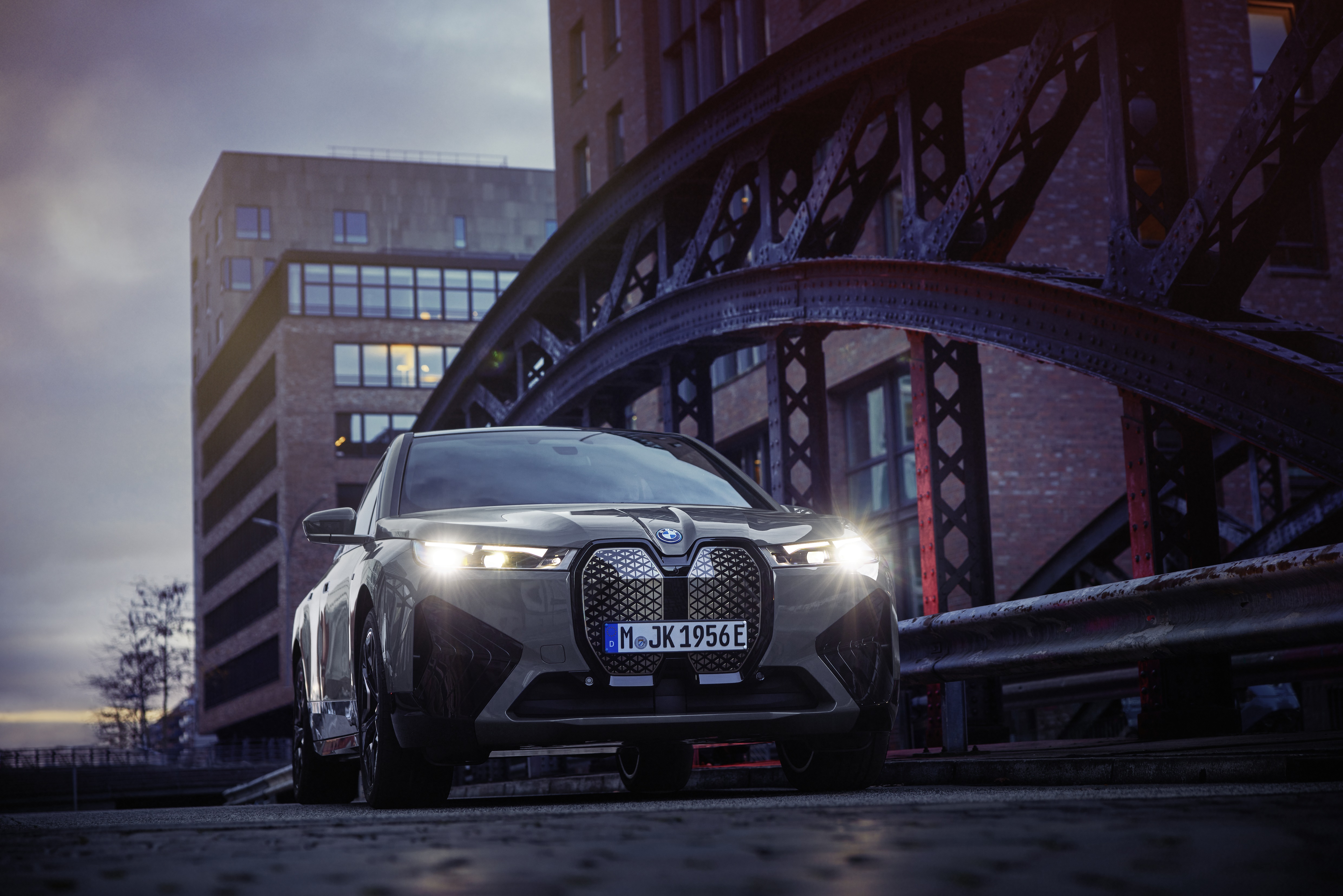 BMW iX M60 electric SUV HD Wallpaper