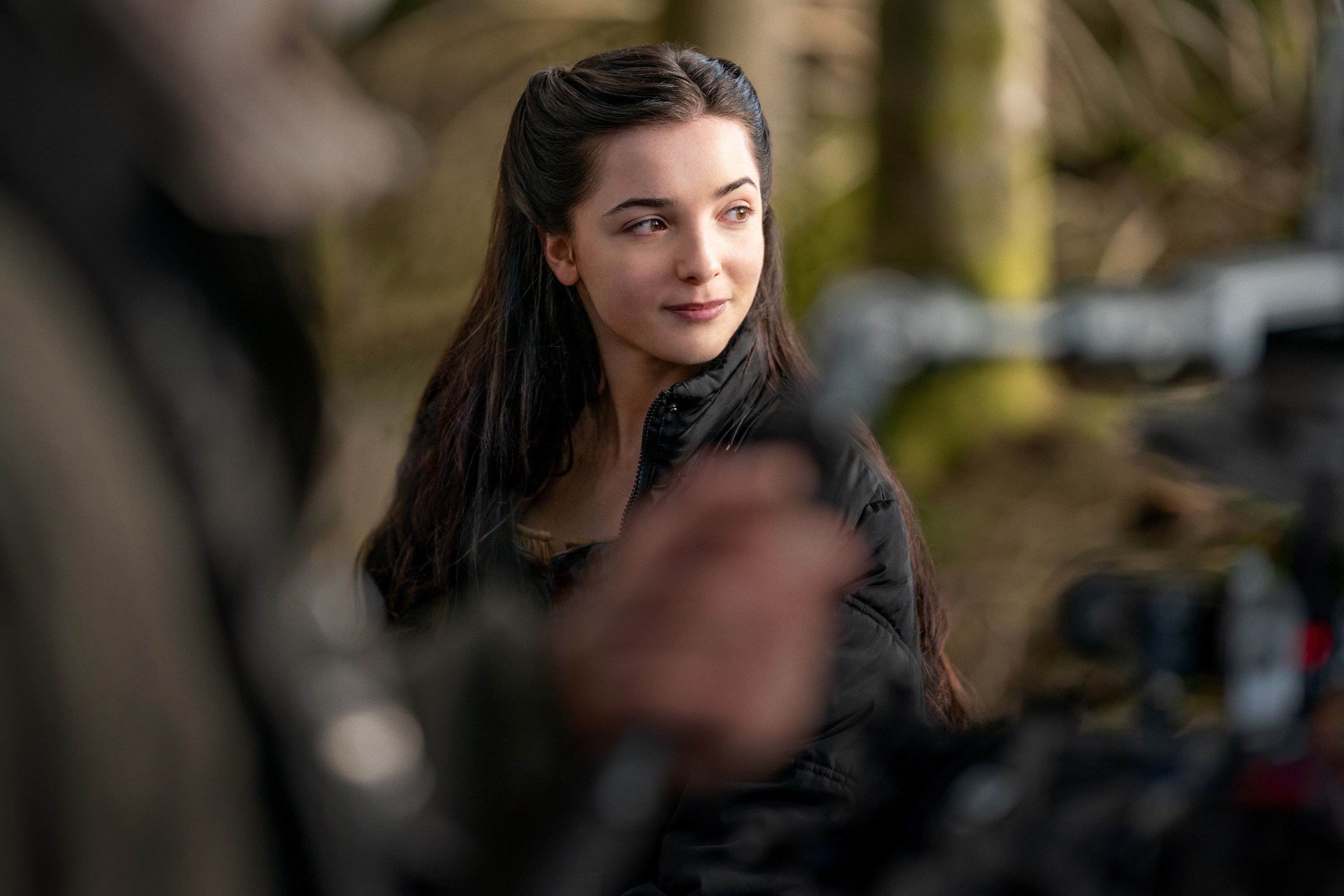 Young woman in black jacket in Outlander HD Wallpaper