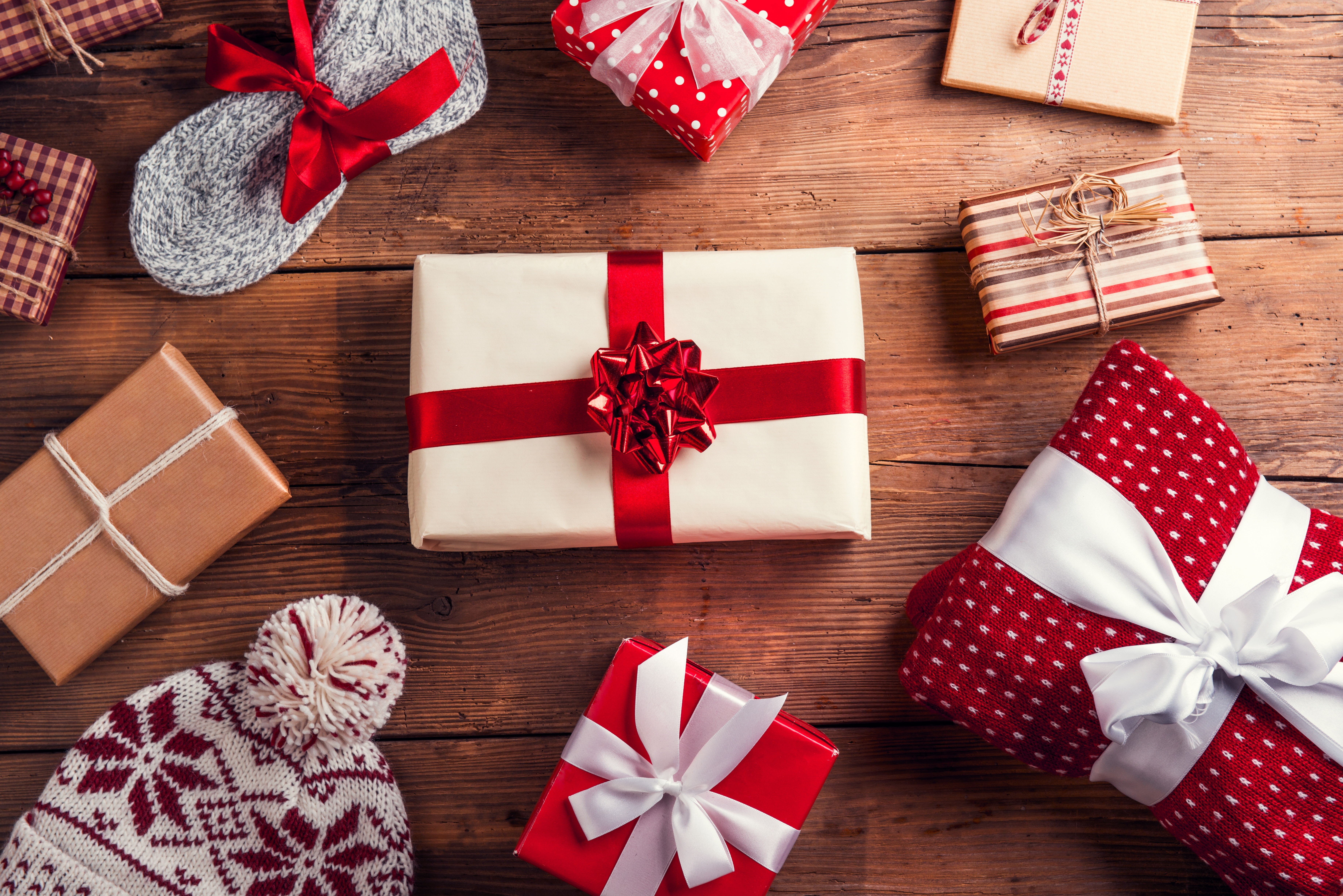 Christmas Gifts and Winter Accessories HD Wallpaper