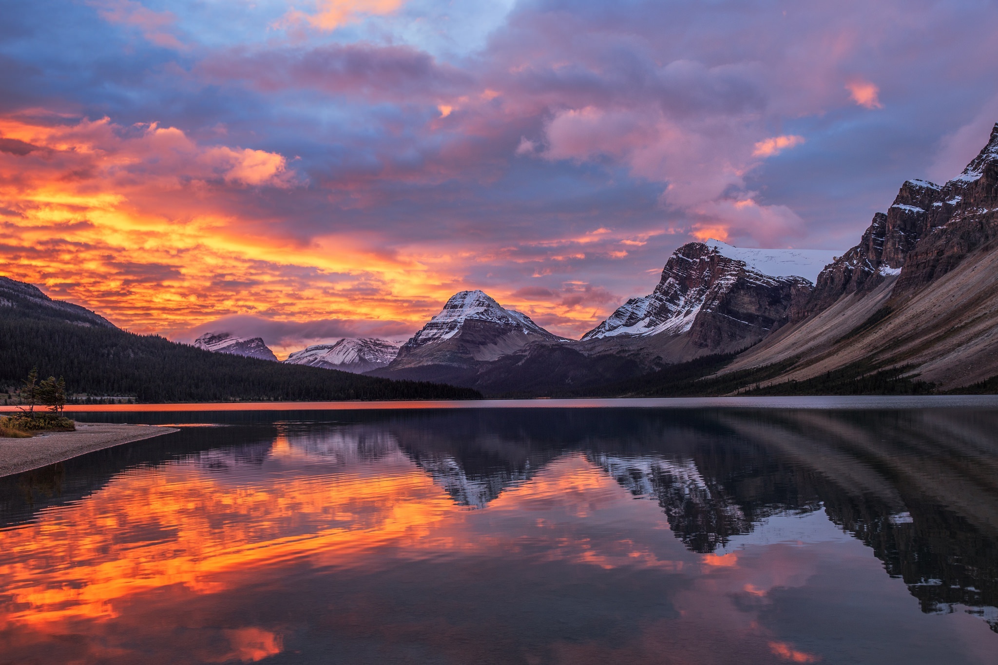 Mountain Lake Reflection at Sunset HD Wallpaper