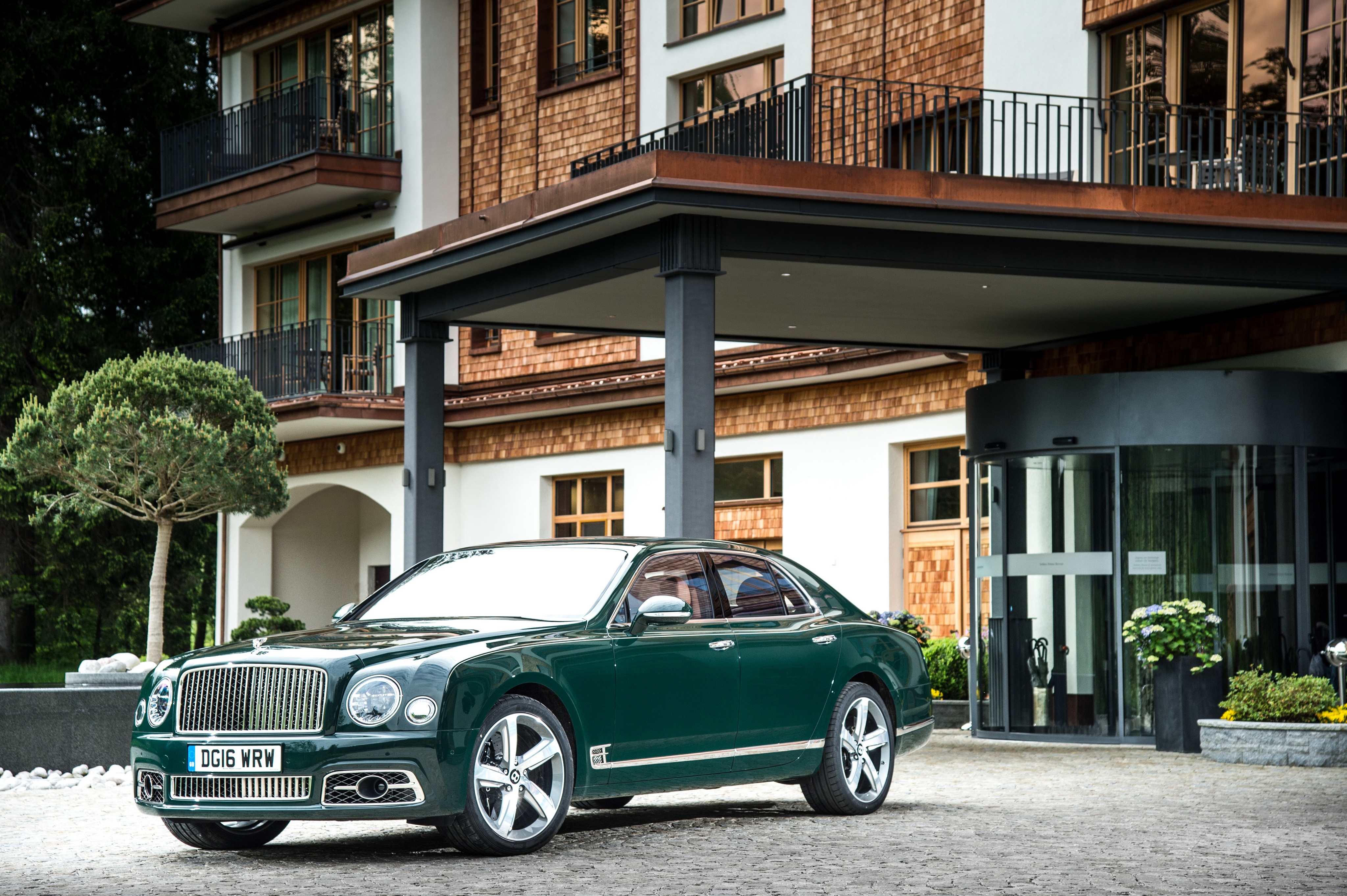 Green Bentley Mulsanne 4K HD Wallpaper