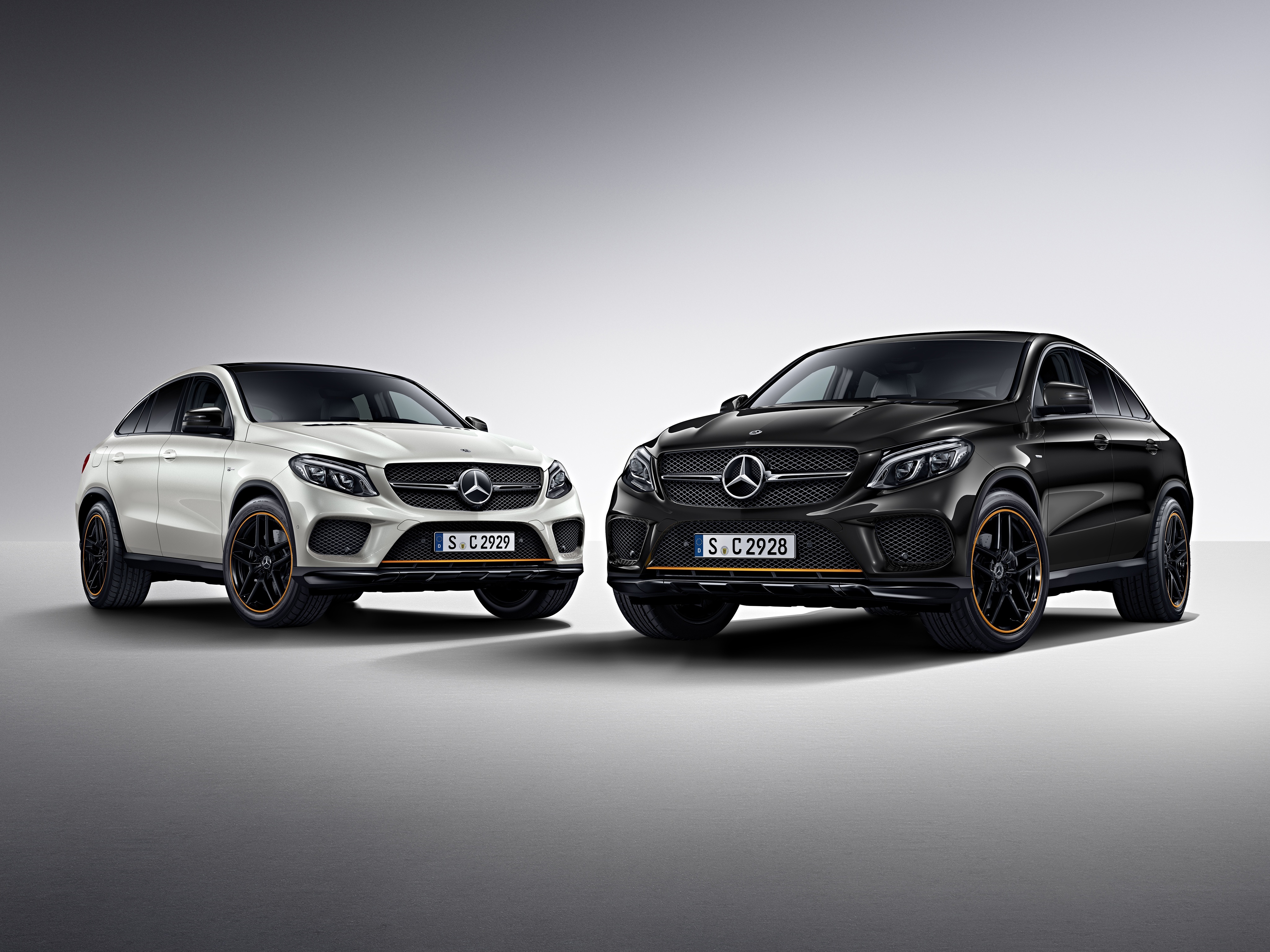 Two Mercedes-Benz GLE-Class SUVs HD Wallpaper