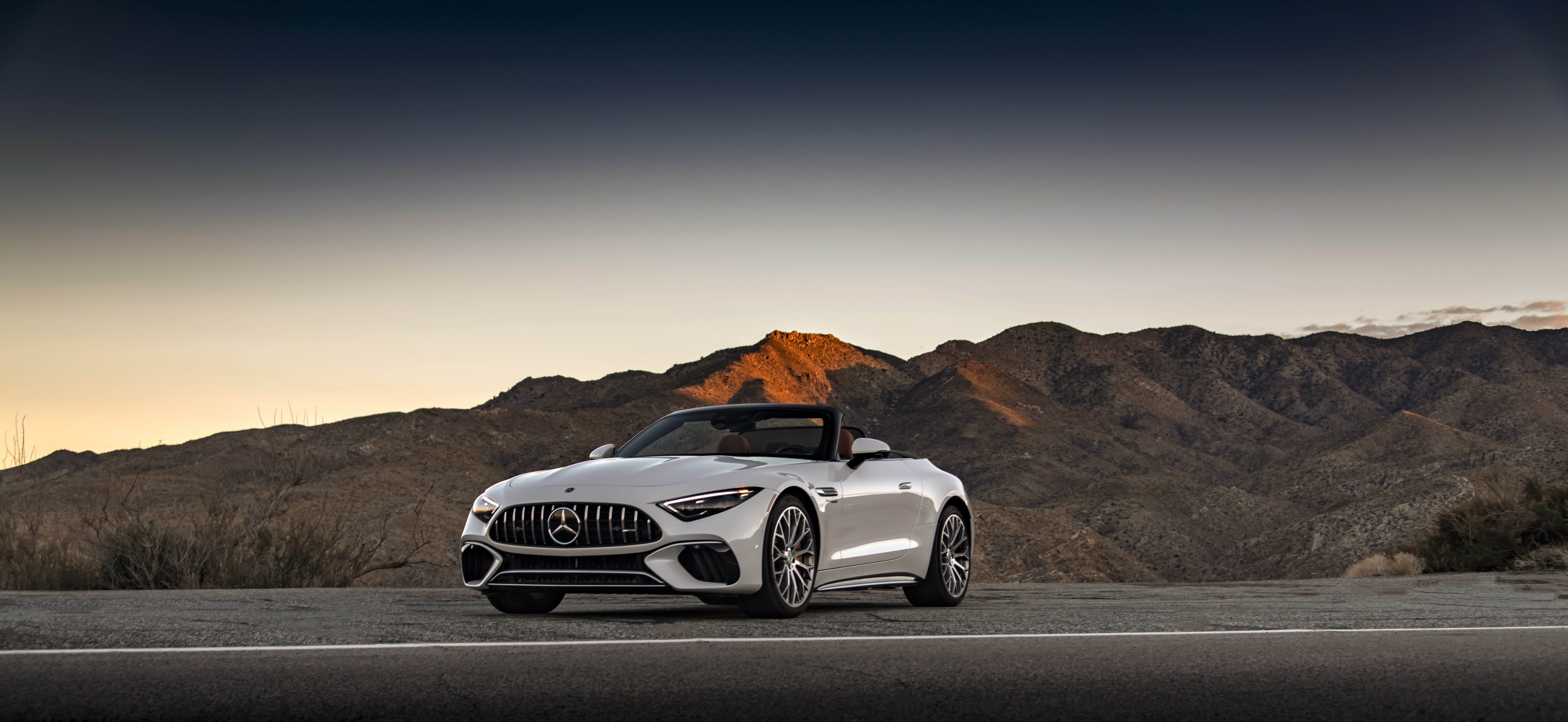 White Mercedes-AMG SL Cabriolet on Desert Road HD Wallpaper
