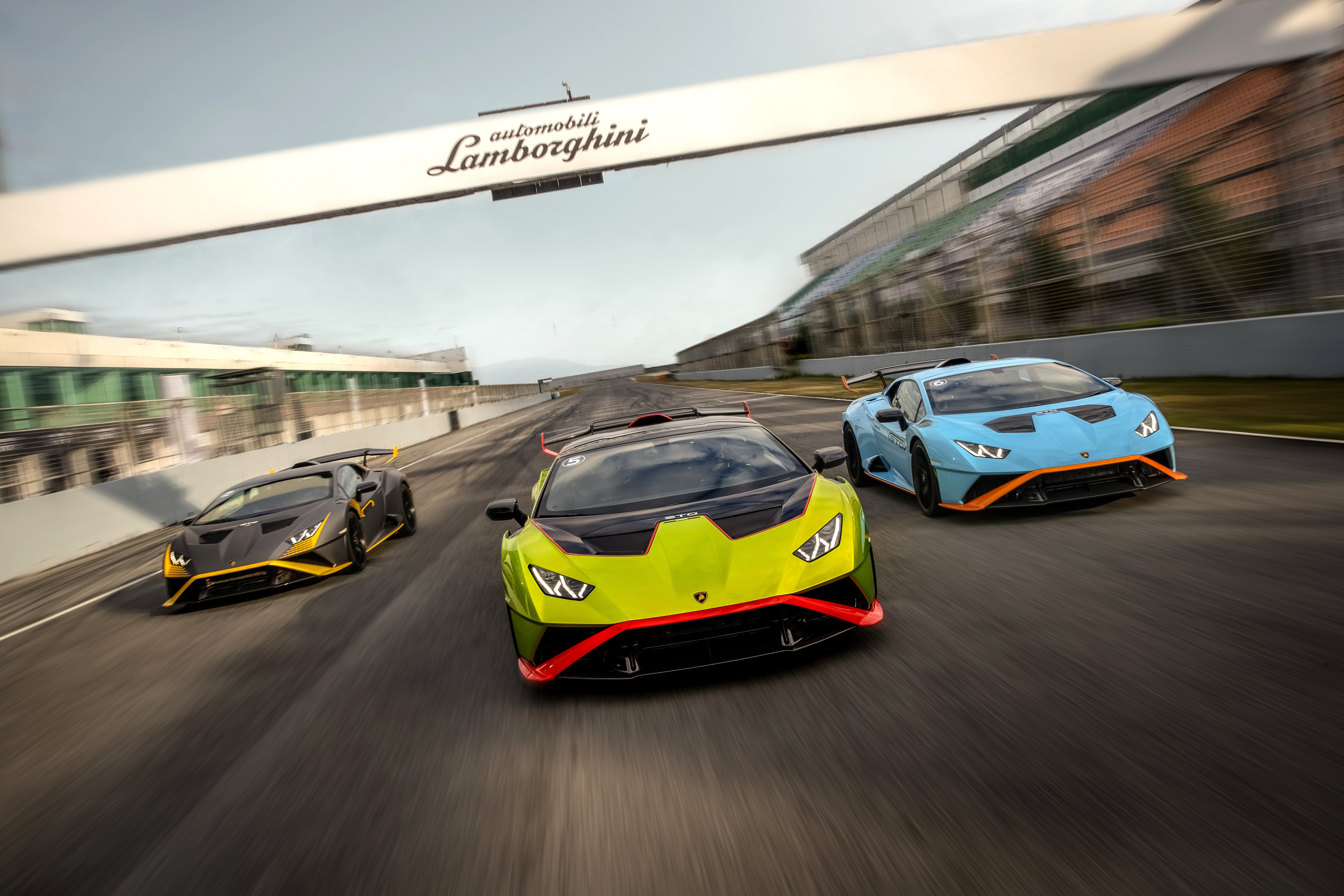 Lamborghini Huracán STO HD Wallpaper