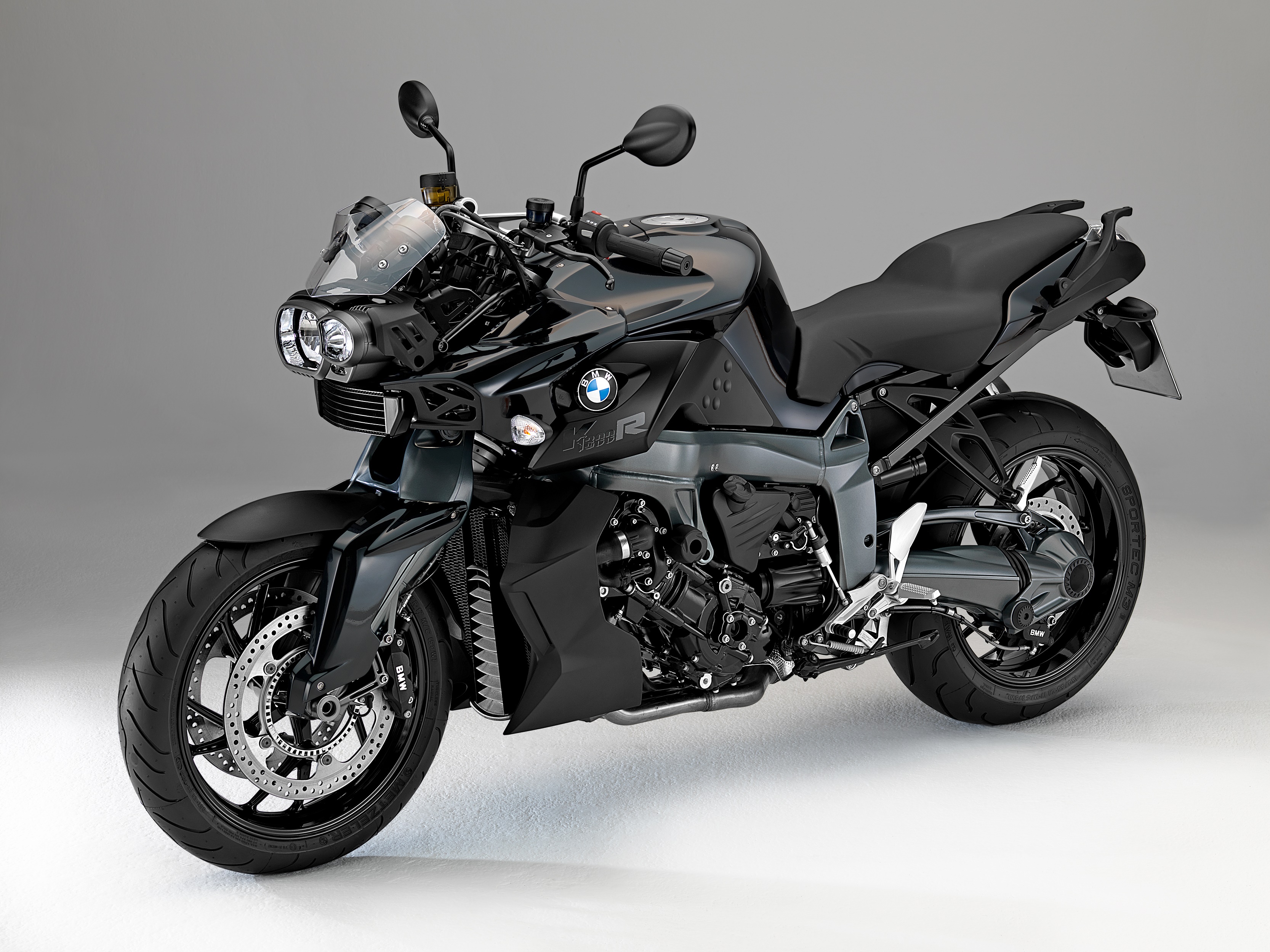 BMW K 1300 R motorcycle HD Wallpaper