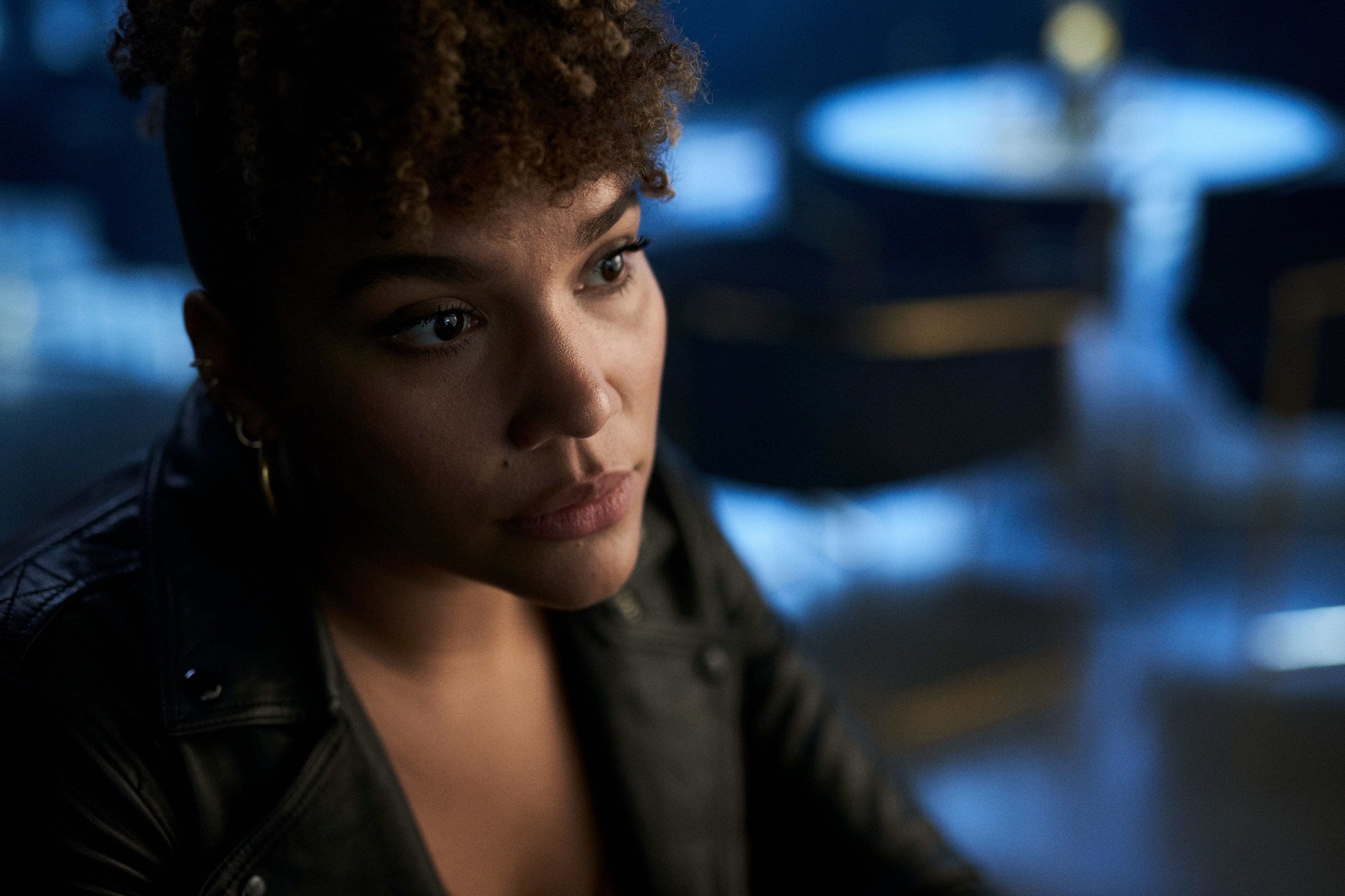 Emmy Raver-Lampman in Blacklight 4K HD Wallpaper