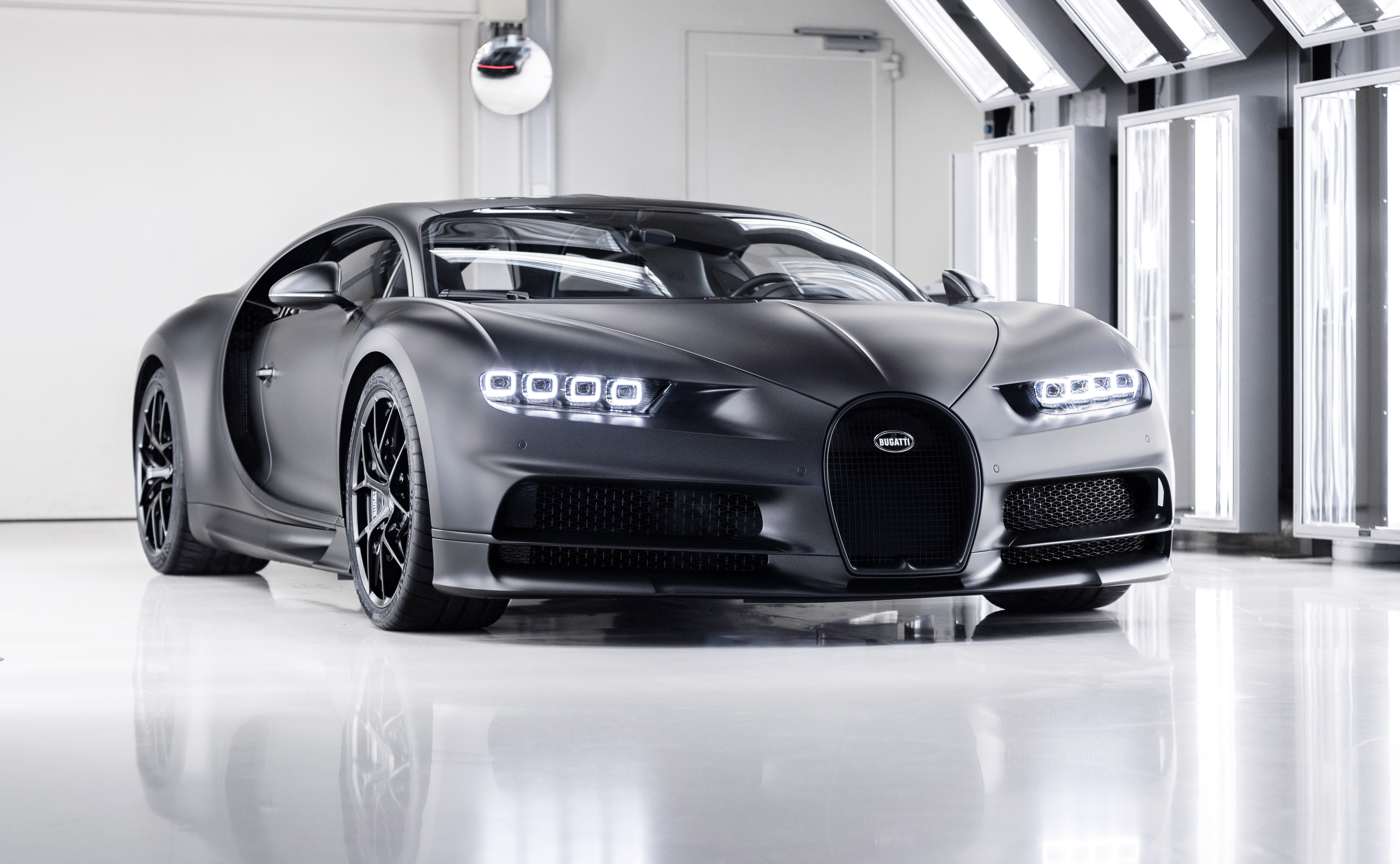 Bugatti Chiron 4K Supercar HD Wallpaper