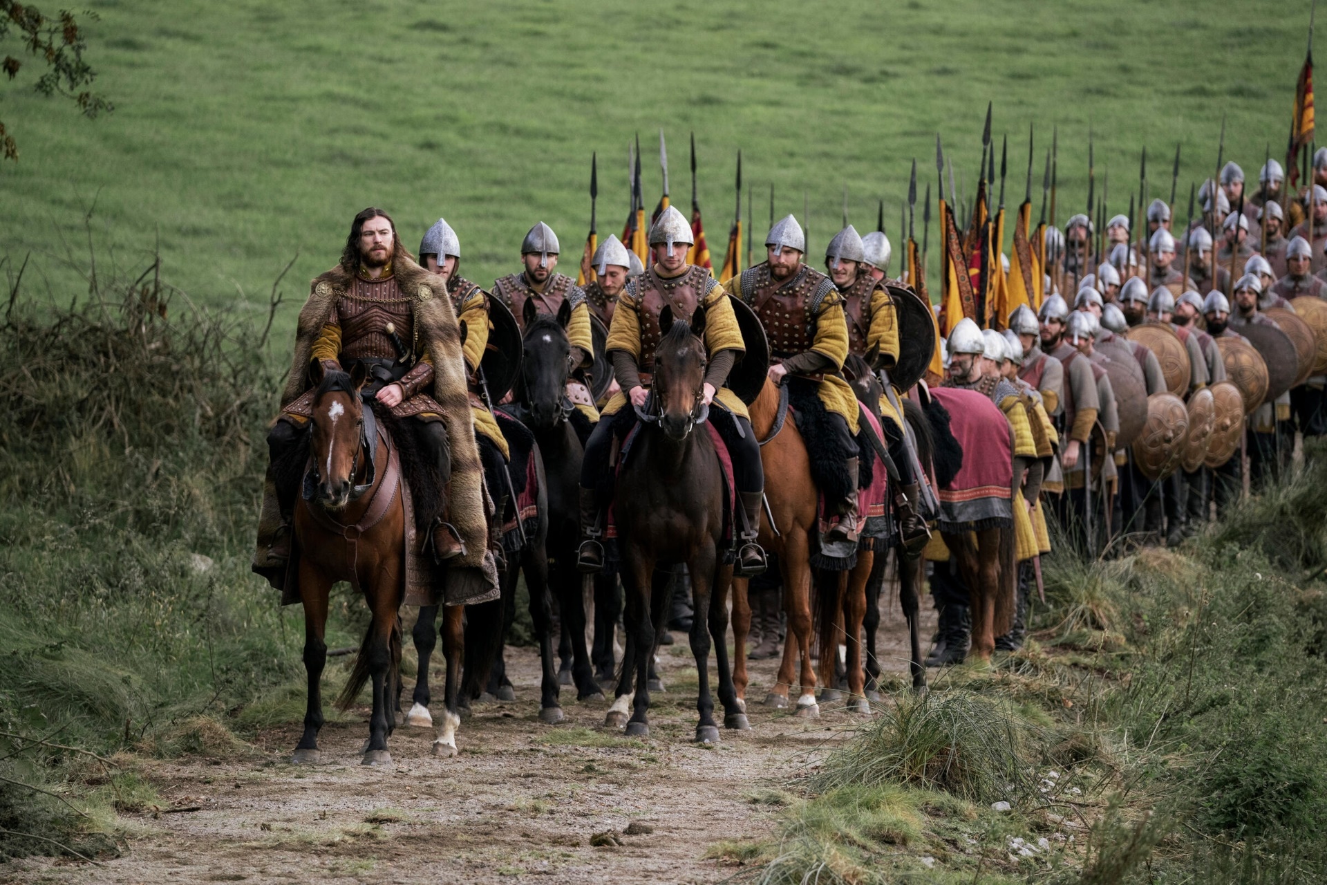 Gavin Drea as a Viking leader in Vikings: Valhalla HD Wallpaper