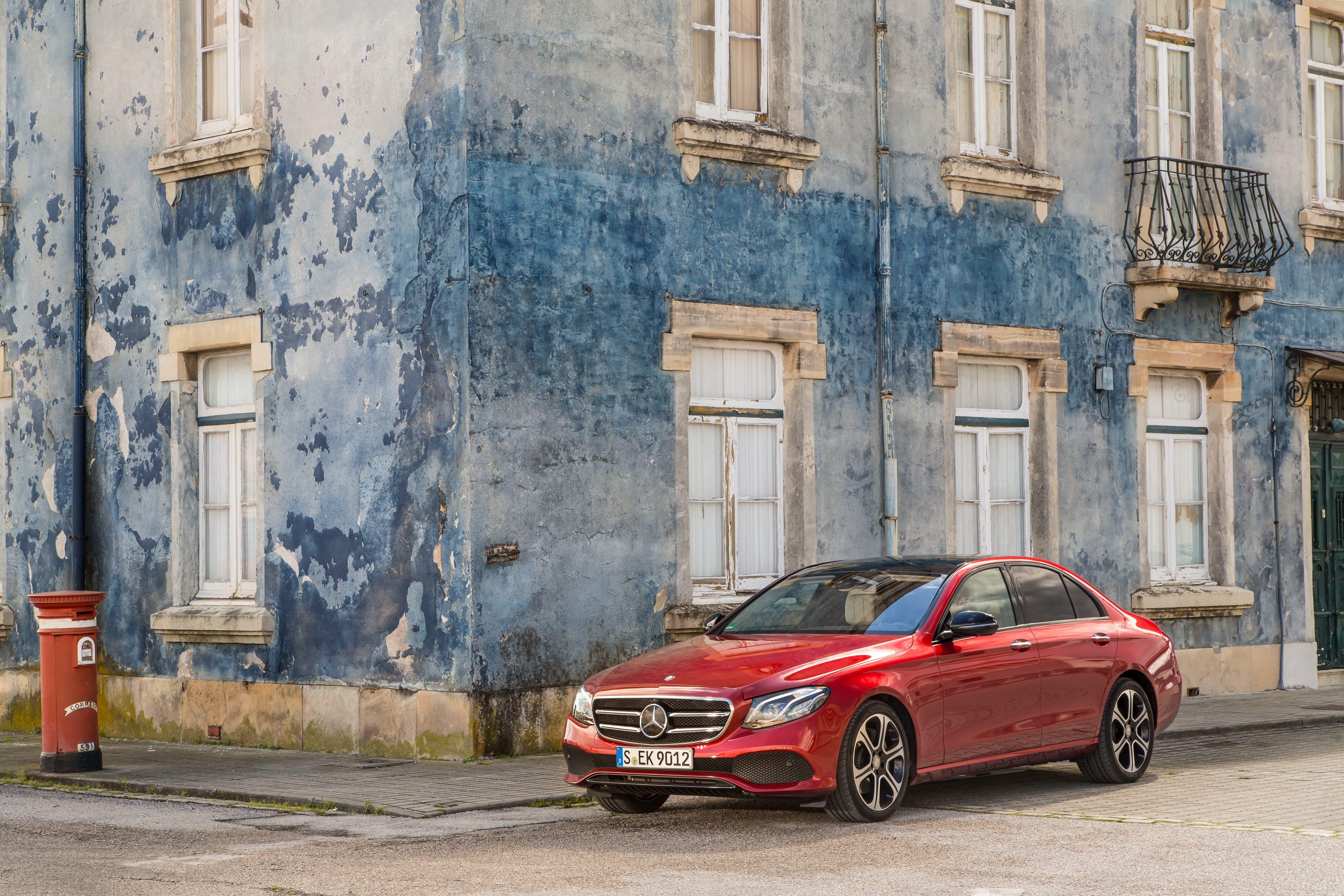 Mercedes-Benz E-Class Sedan 4K HD Wallpaper