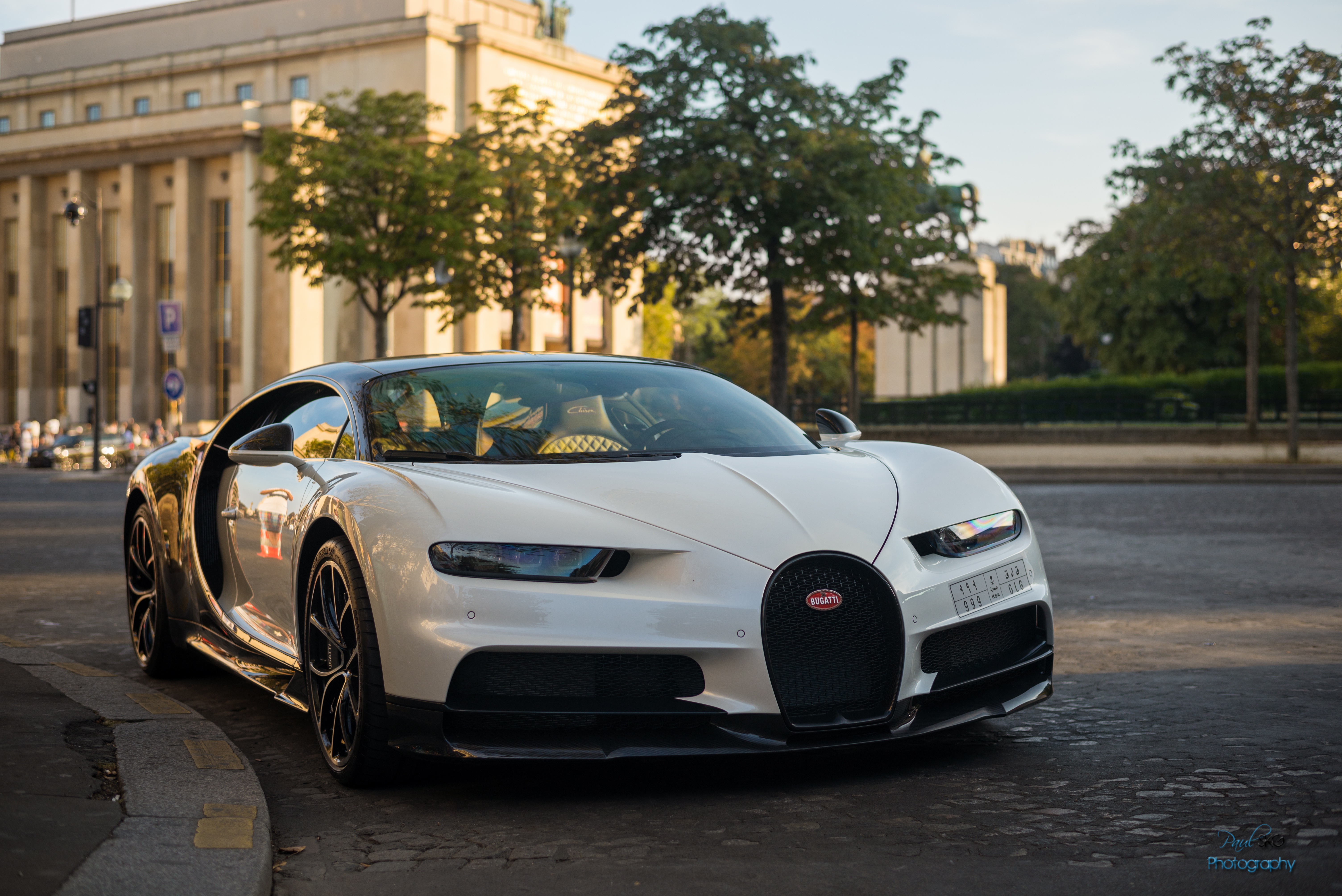 Bugatti Chiron 4K Supercar HD Wallpaper