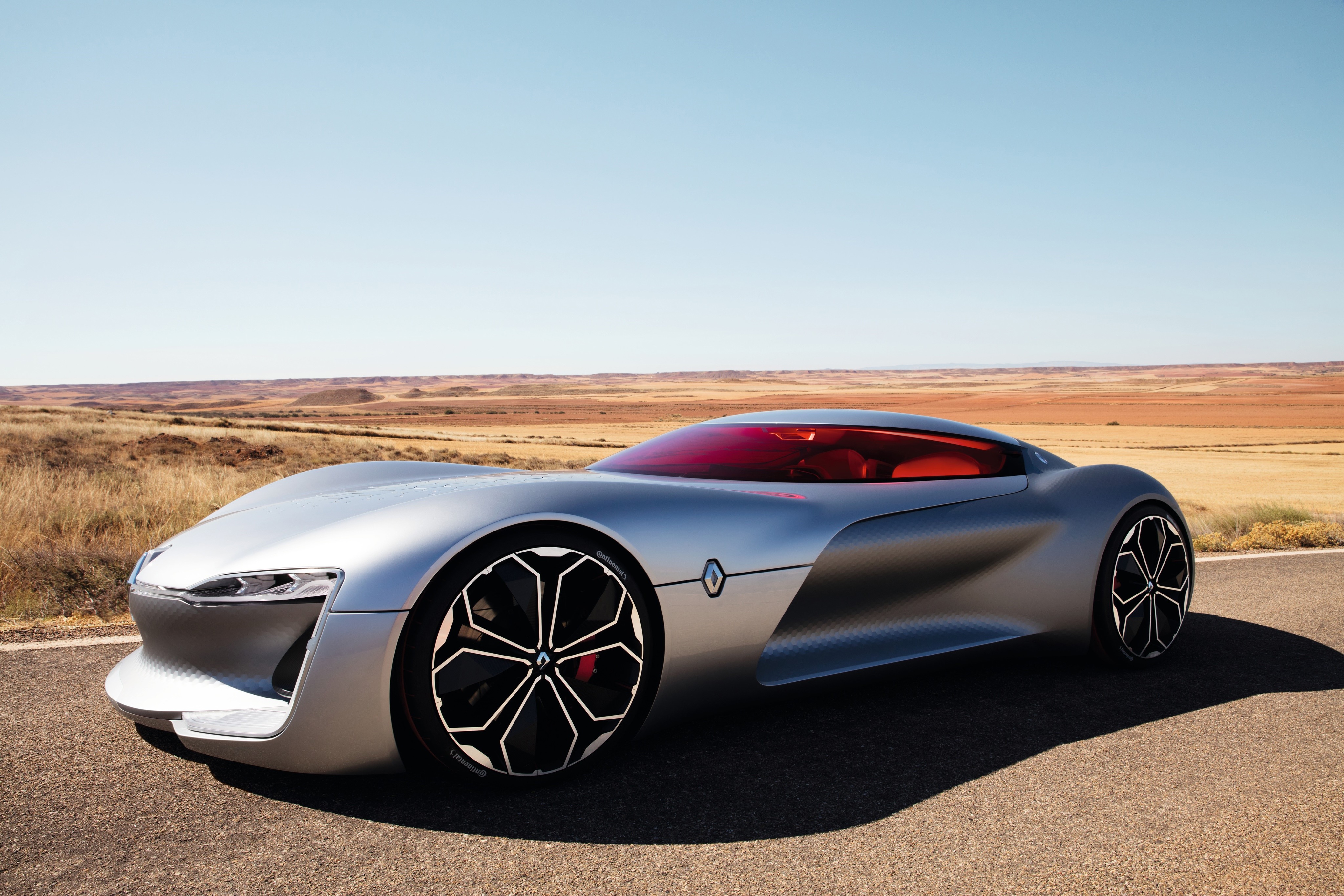 Renault Trezor Concept Car in desert landscape HD Wallpaper