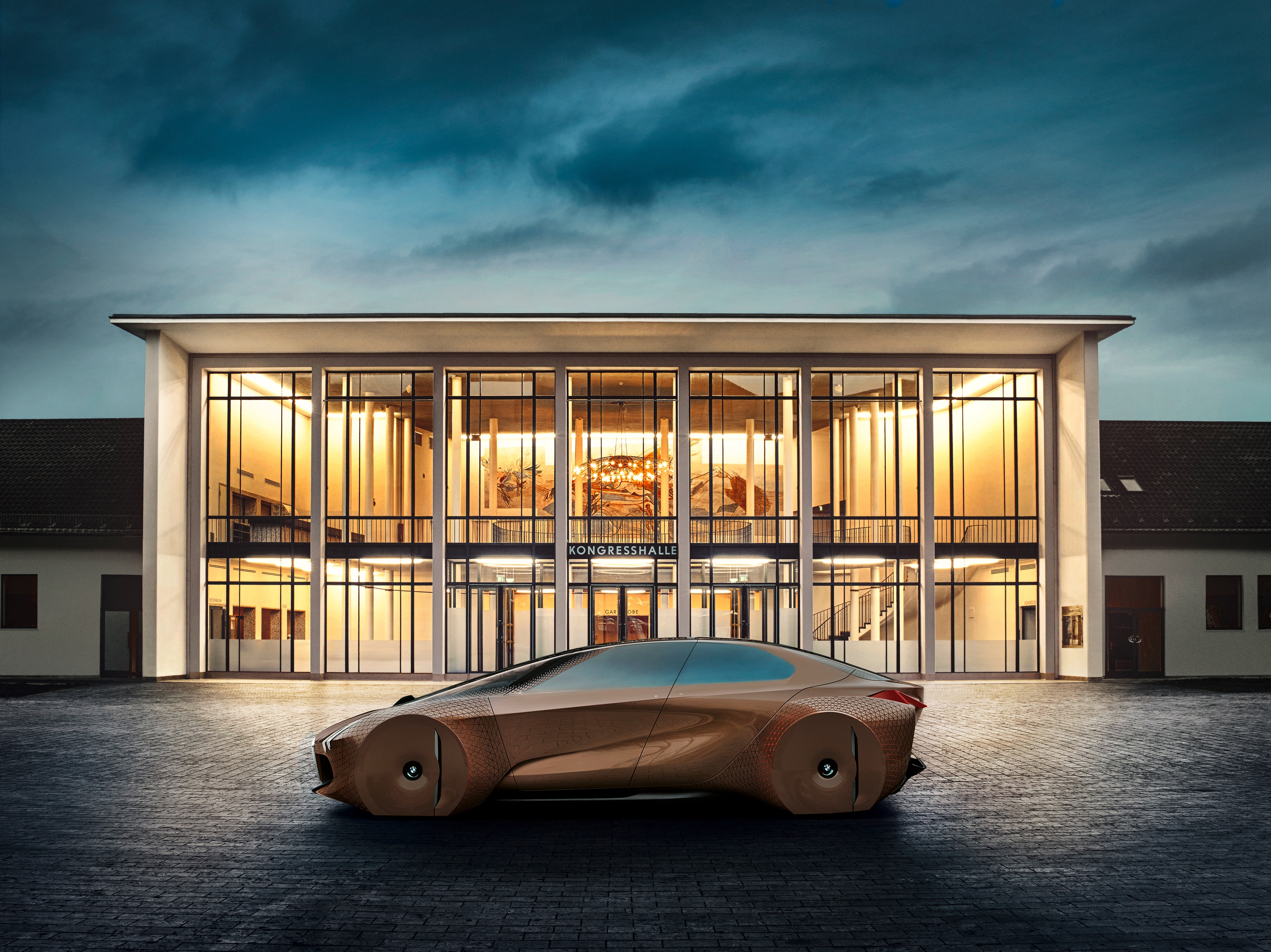 BMW Vision Next 100 concept car in front of Kongresshalle HD Wallpaper