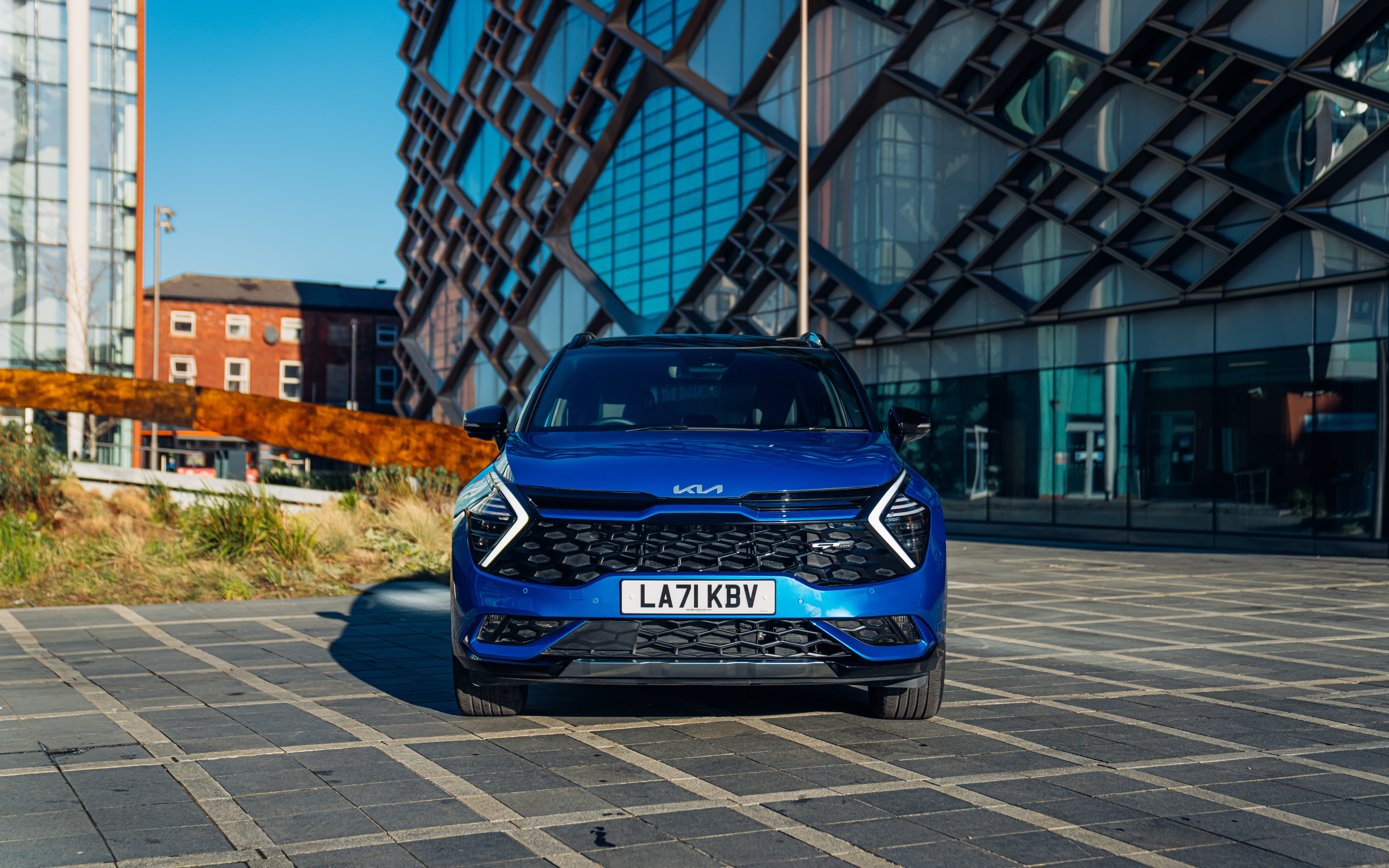 Blue Kia Sportage HEV GT-Line S SUV HD Wallpaper