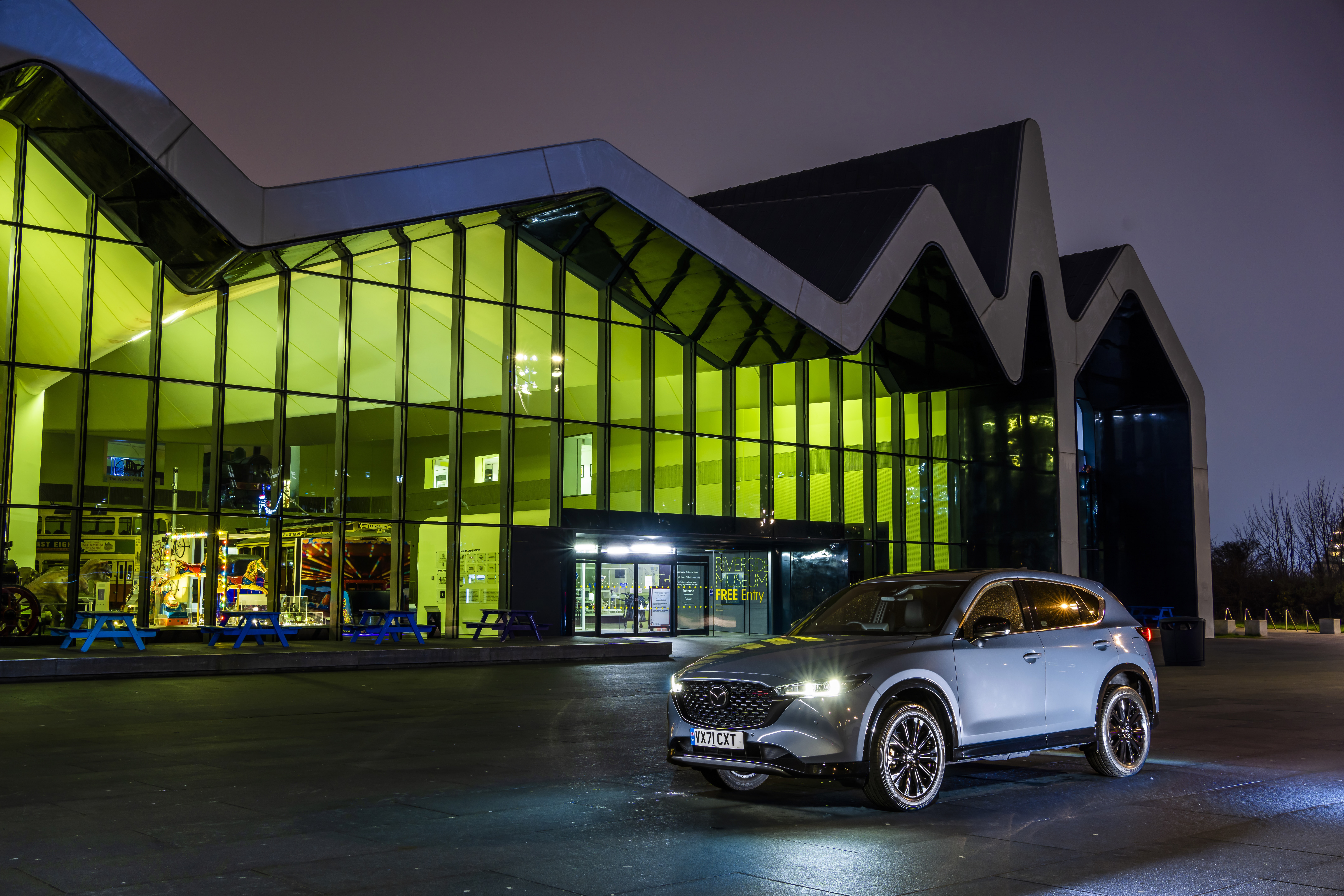 Mazda CX-5 Skyactiv-G Sport Black SUV at night HD Wallpaper