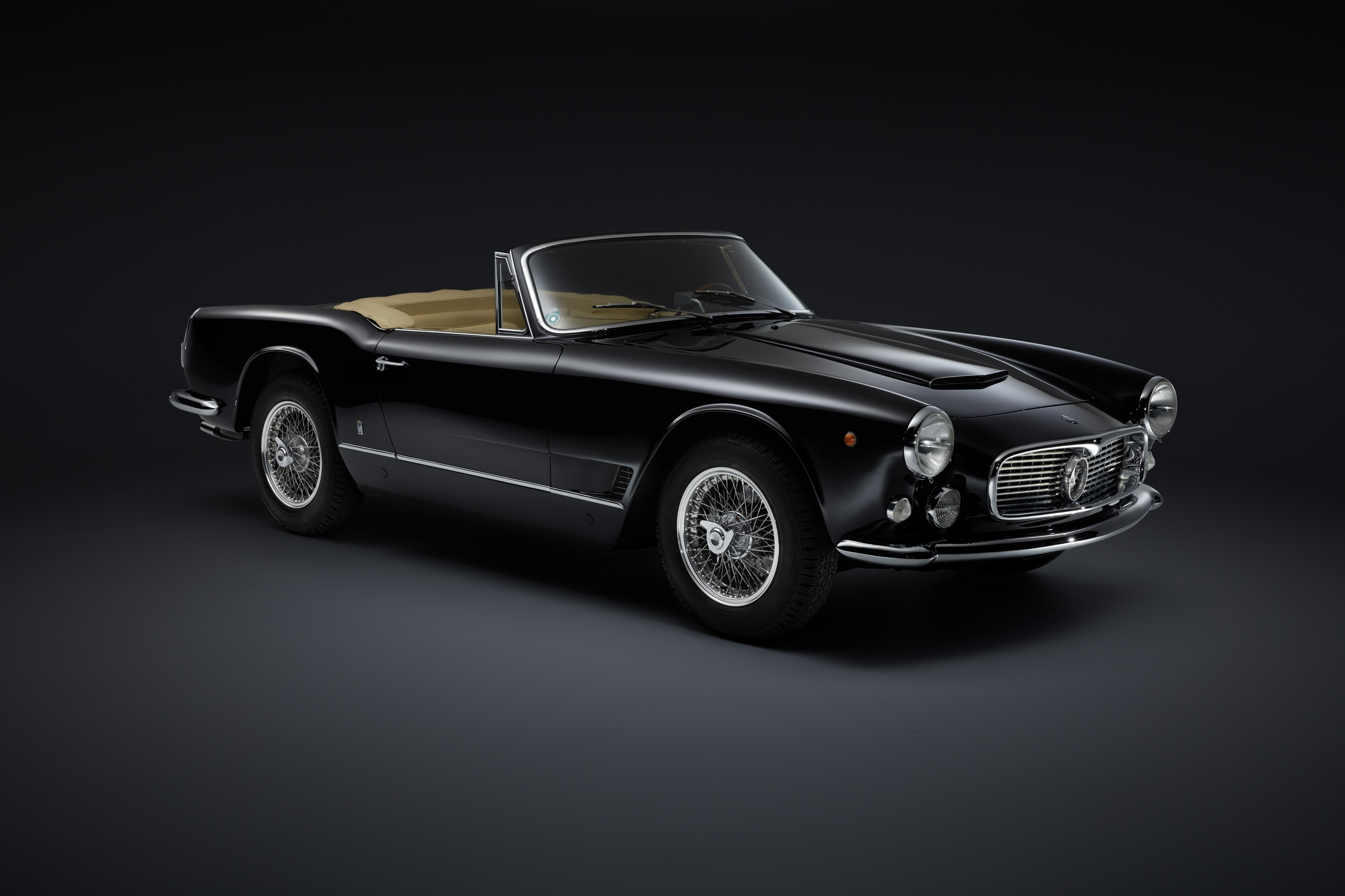 Black Maserati 3500 GTi Spyder Cabriolet HD Wallpaper