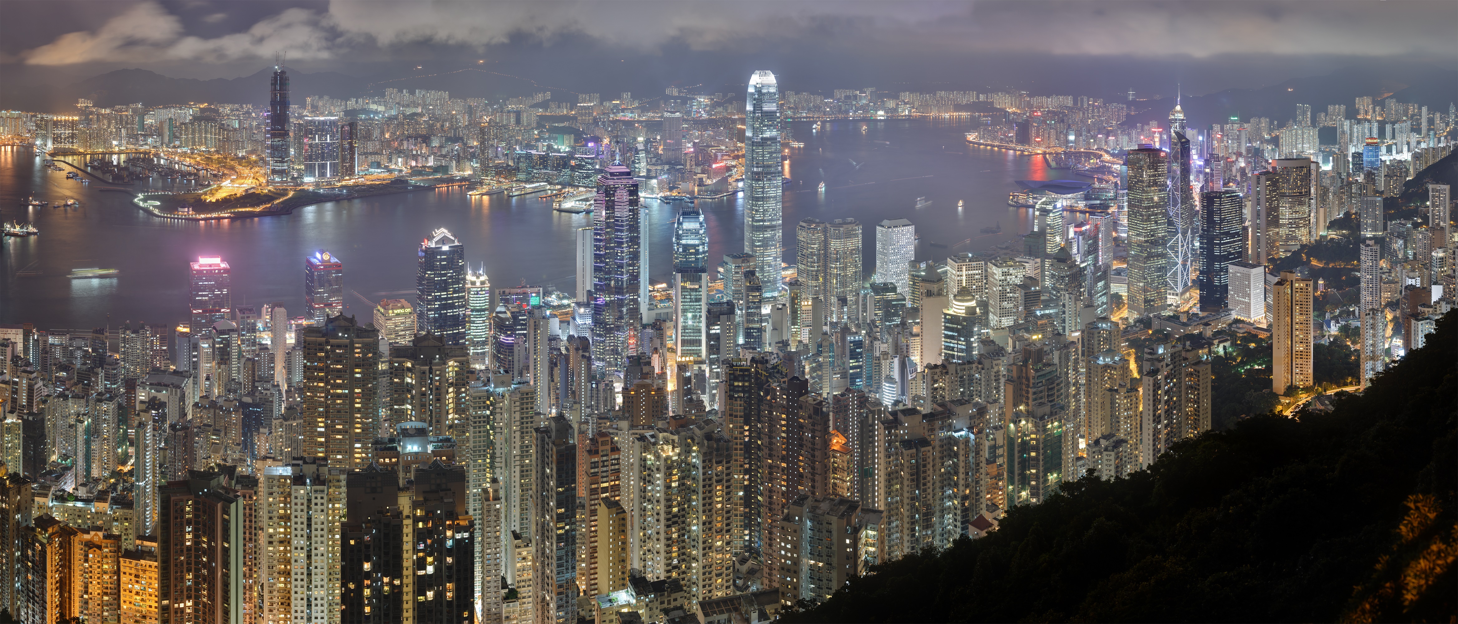 Hong Kong cityscape at night from Victoria Peak HD Wallpaper