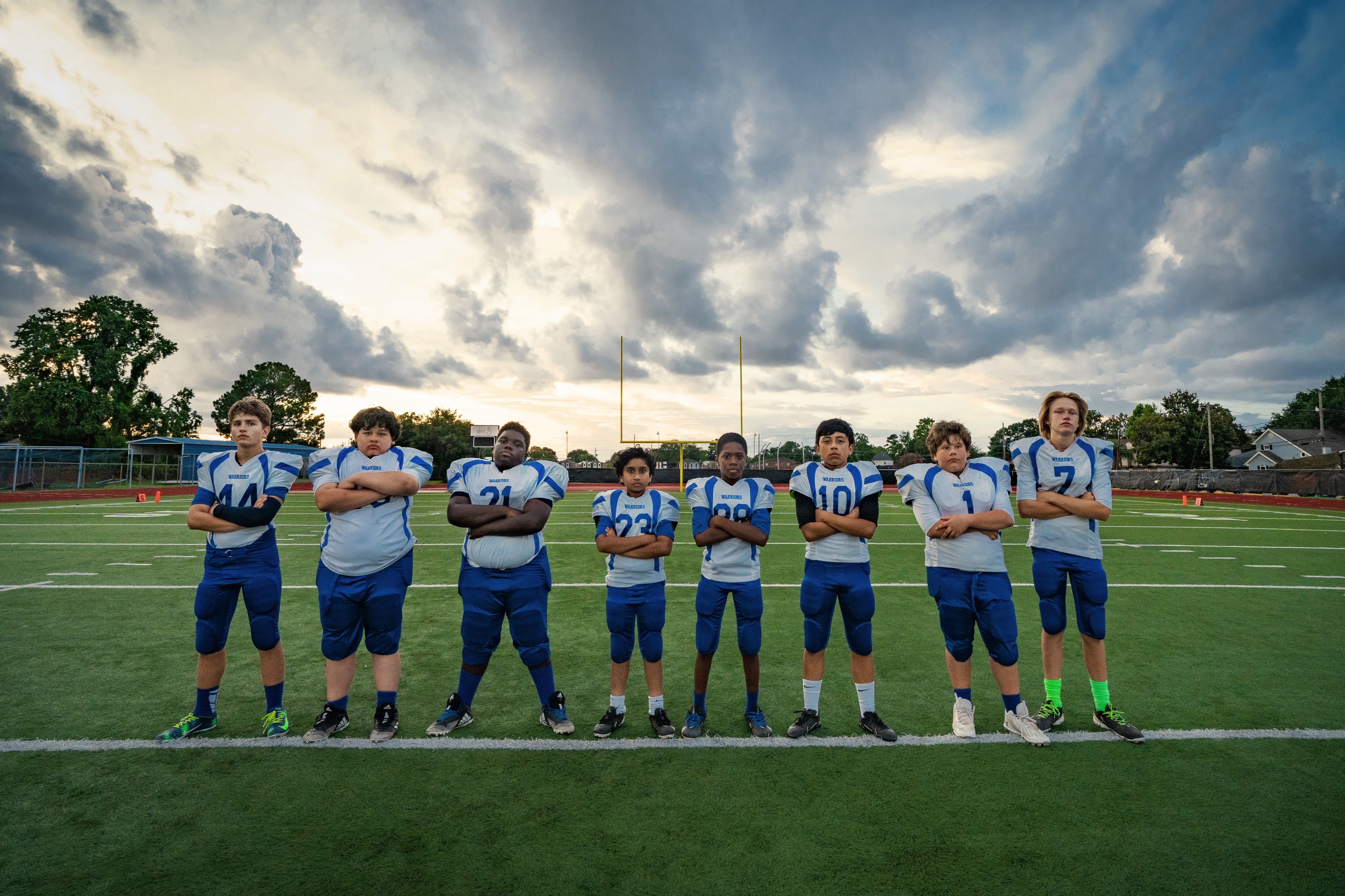 Home Team Football Players on Field 4K HD Wallpaper