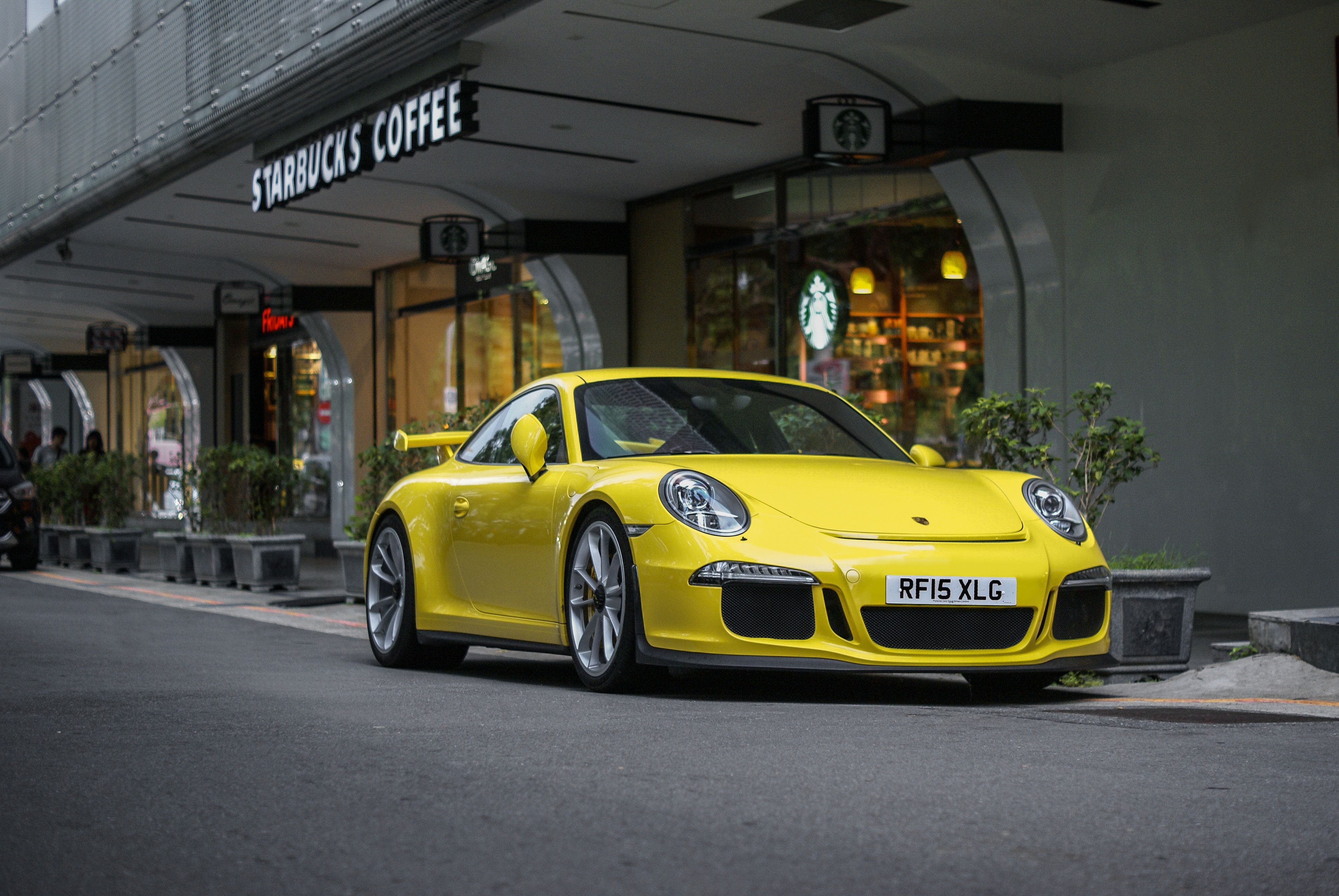 Yellow Porsche 911 GT3 4K HD Wallpaper