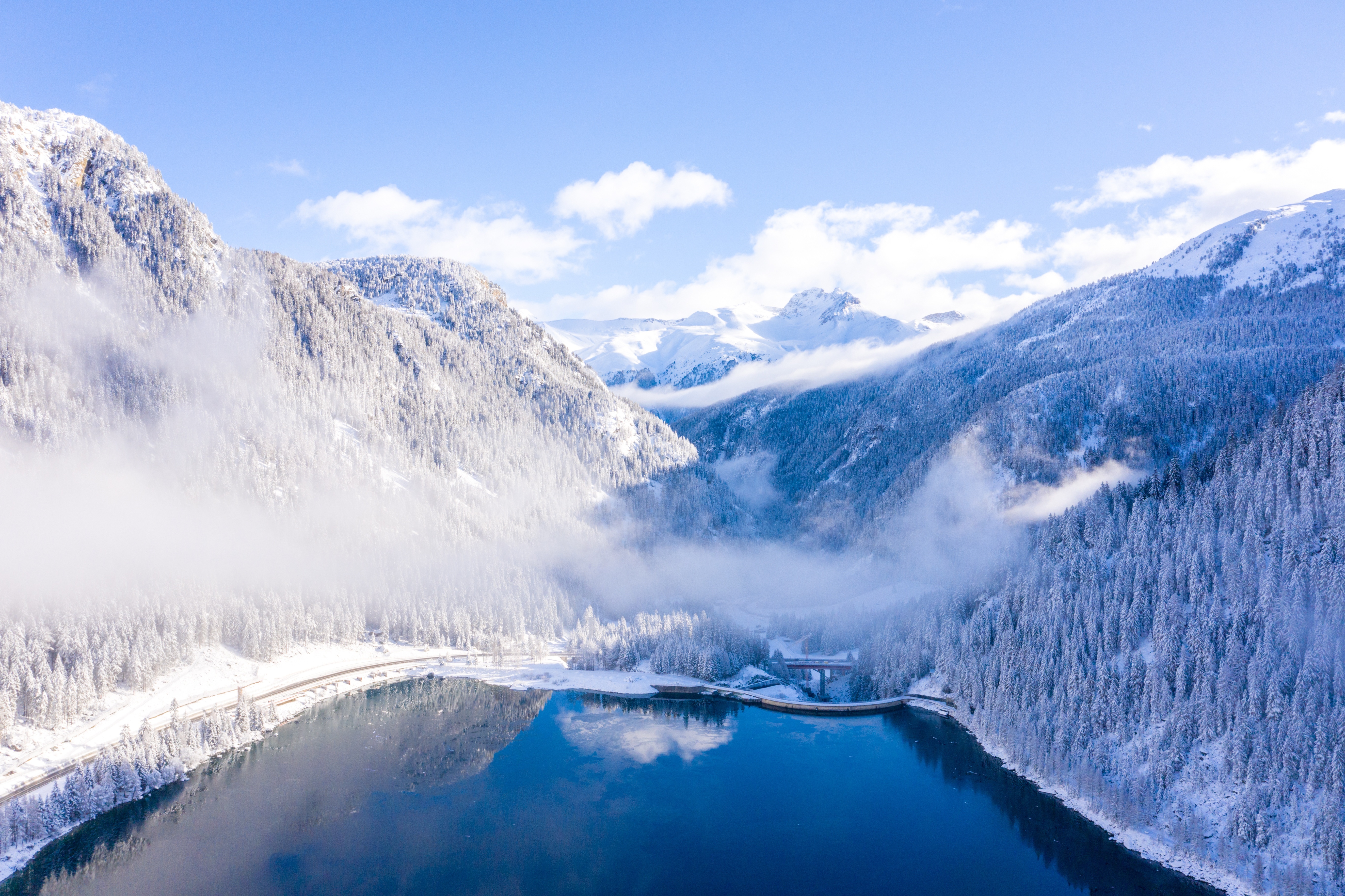 Winter Mountains and Lake 4K HD Wallpaper