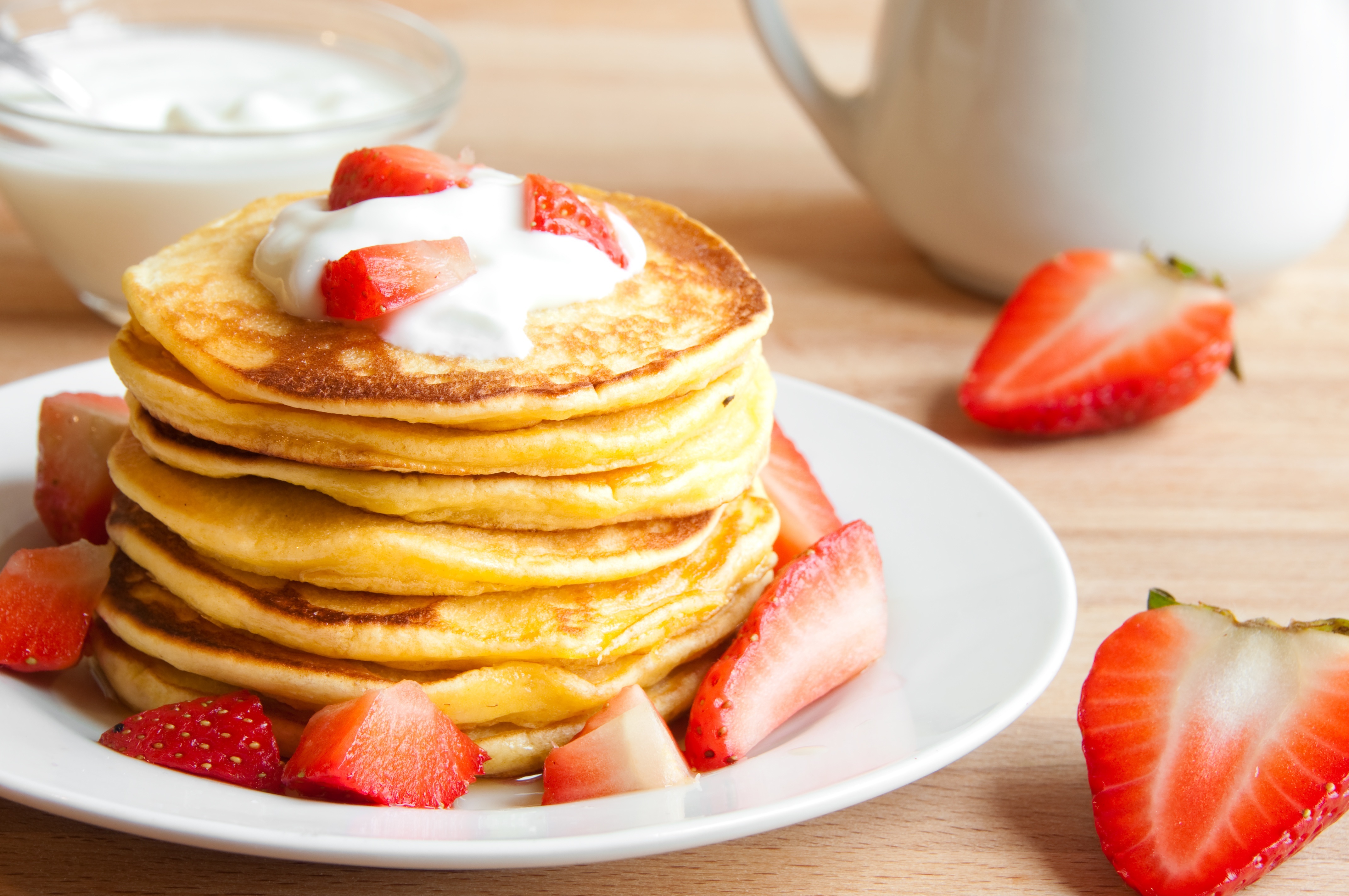 Pancakes with Strawberries and Yogurt HD Wallpaper