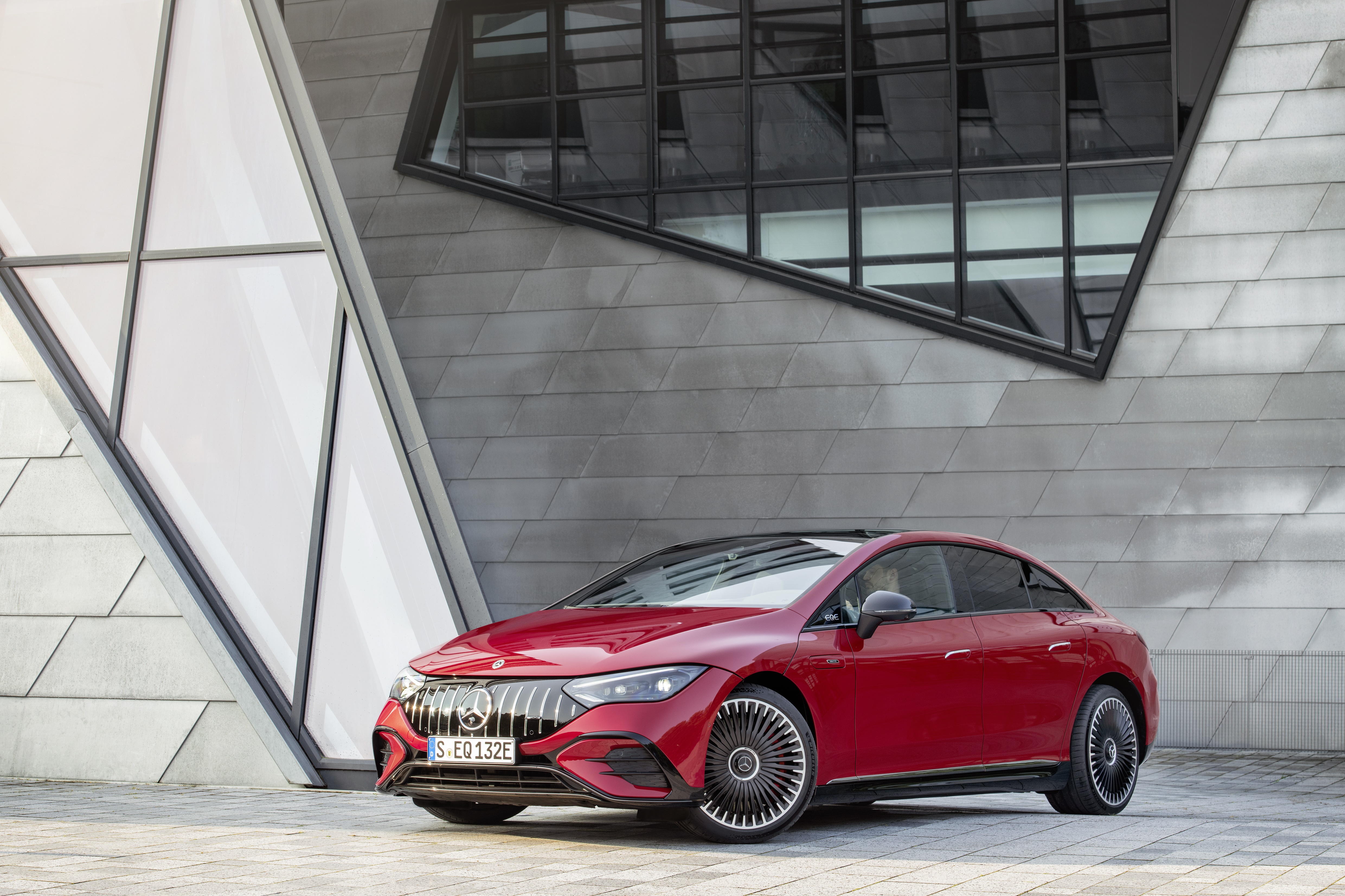 Mercedes-AMG EQE 43 HD Wallpaper