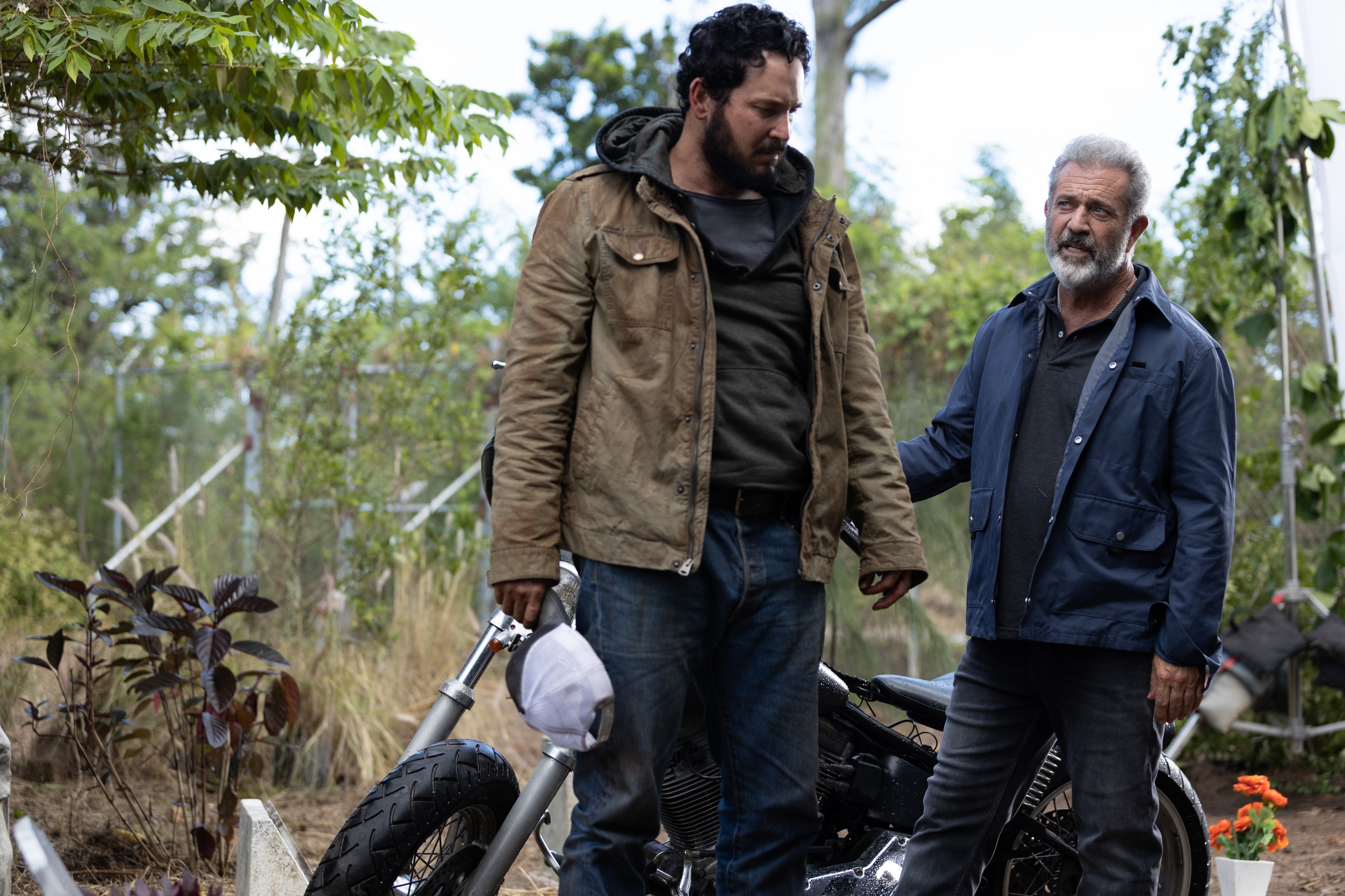 Cole Hauser and Mel Gibson with a motorcycle HD Wallpaper