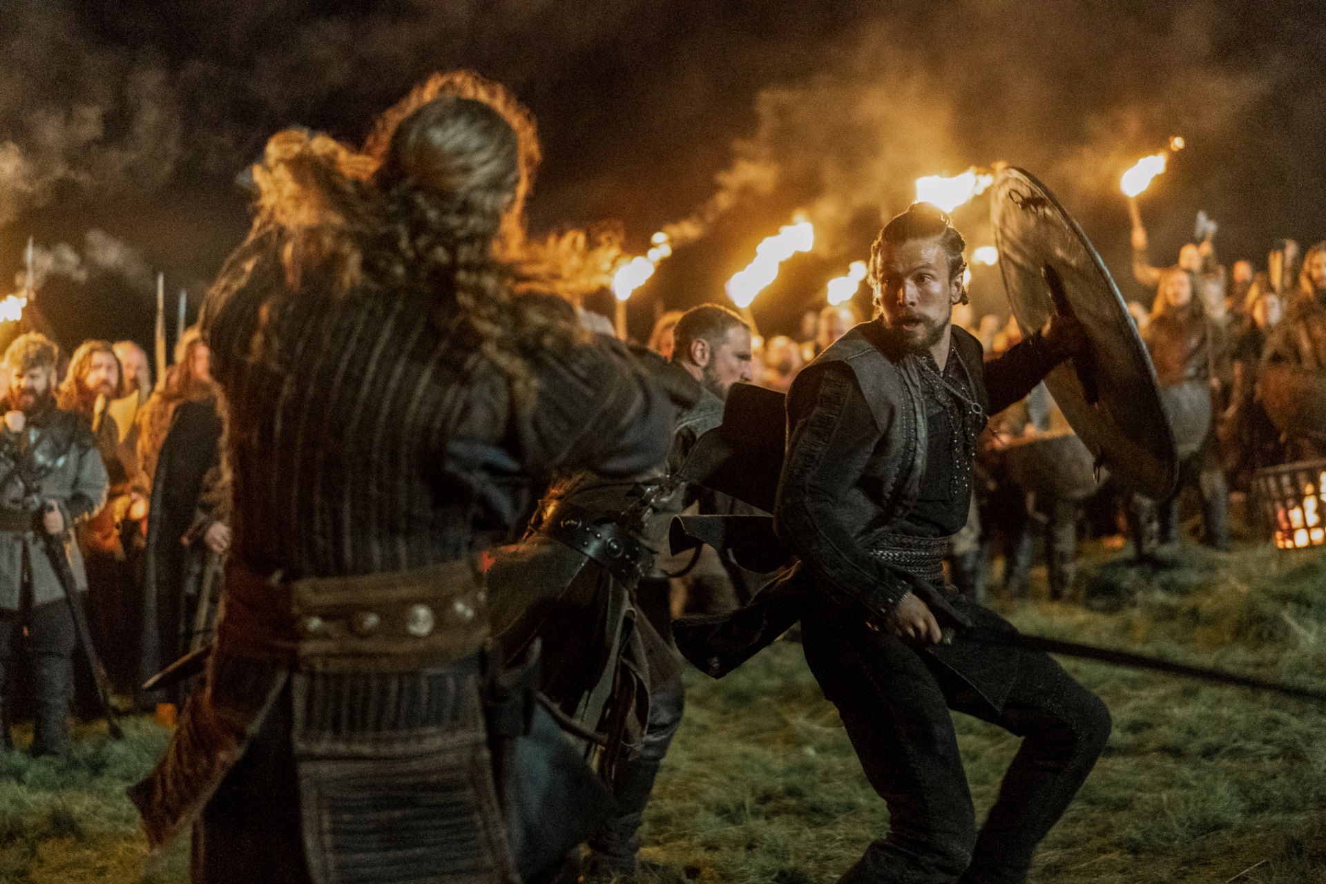 Leo Suter as Harald Sigurdsson in Vikings: Valhalla HD Wallpaper