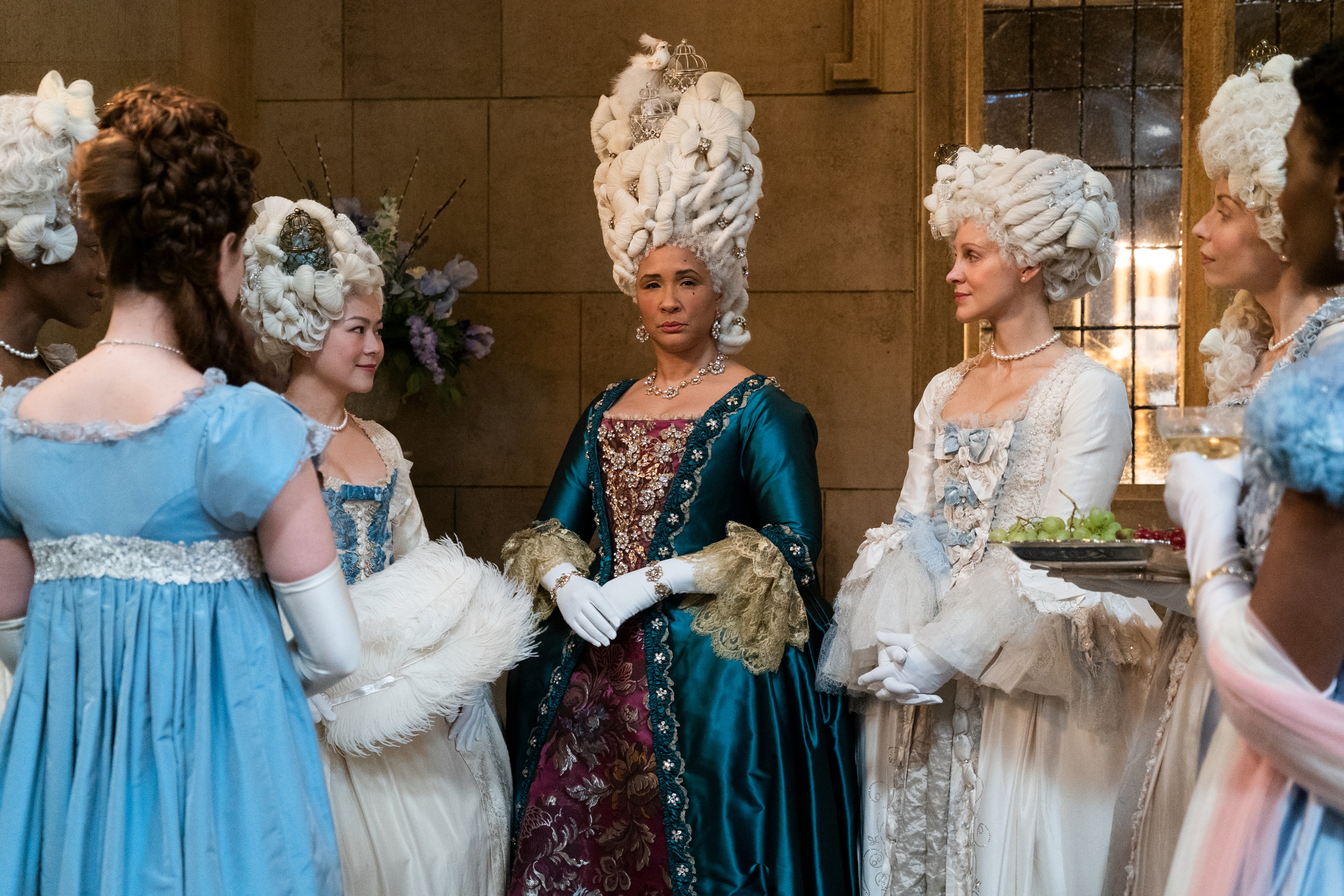 Queen Charlotte and ladies in elaborate wigs and gowns HD Wallpaper