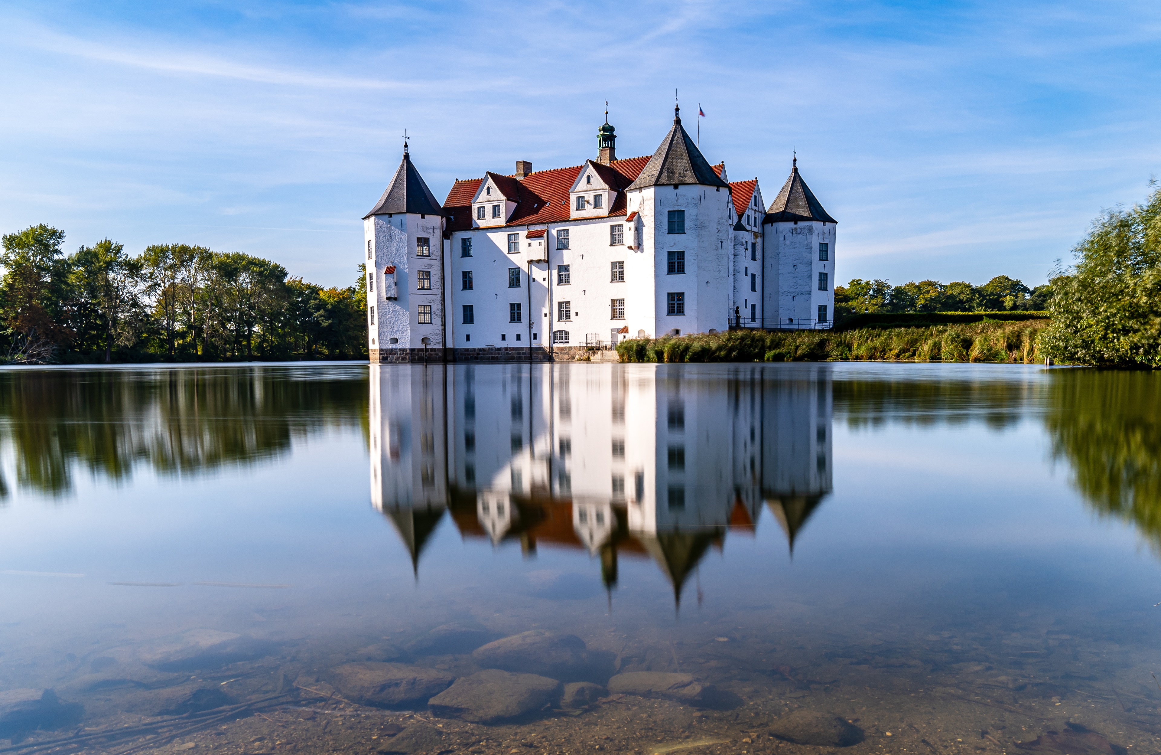 Schloss Glücksburg Castle Reflection Germany 4K HD Wallpaper
