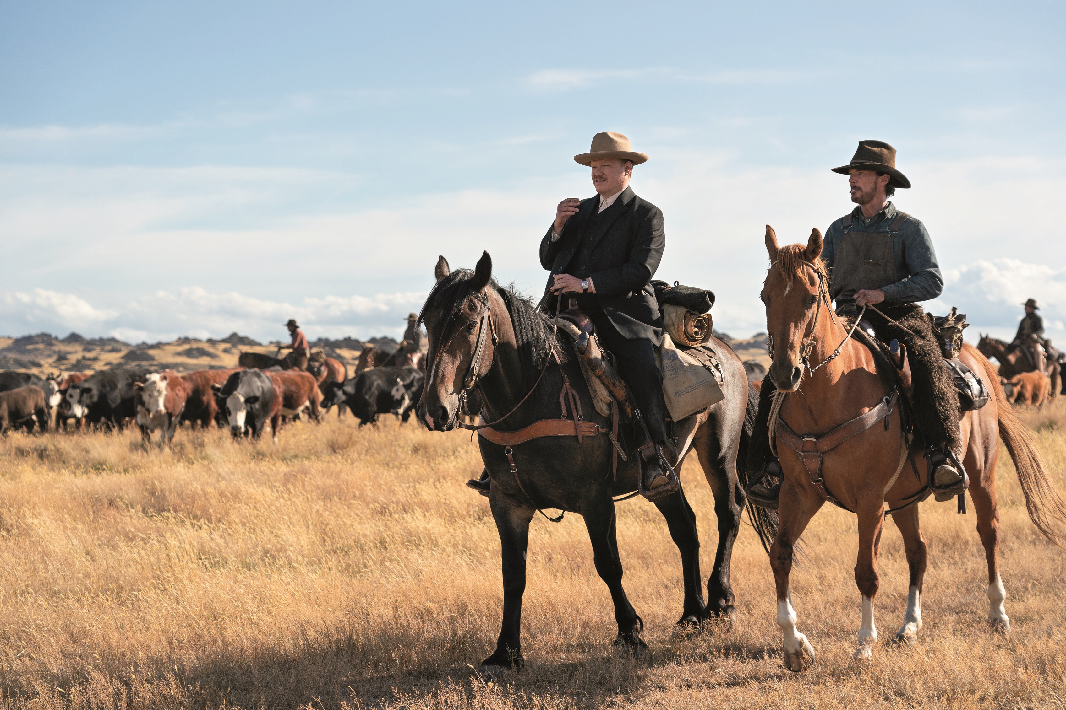 Benedict Cumberbatch and Jesse Plemons on horseback HD Wallpaper