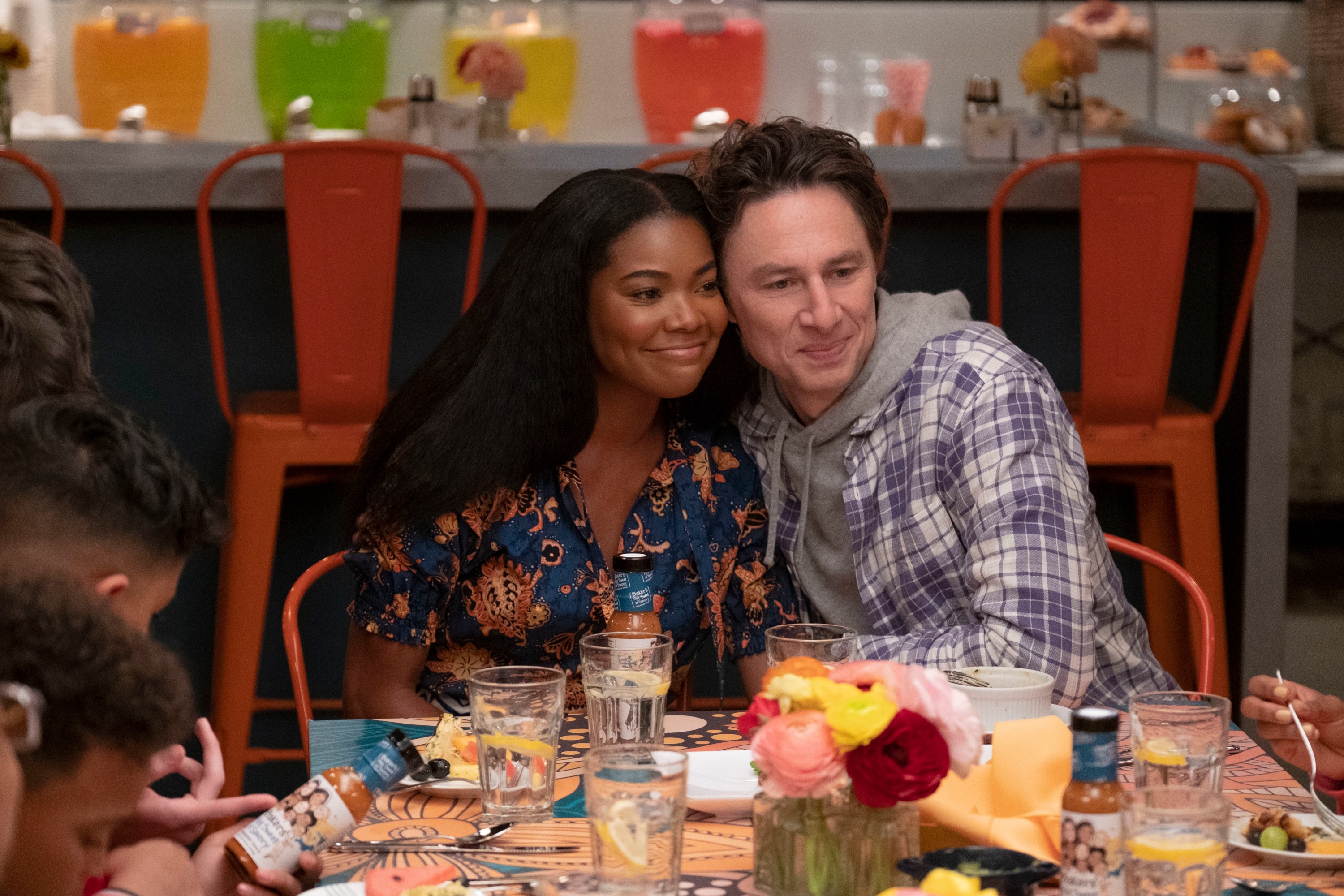 Gabrielle Union and Zach Braff from Cheaper By The Dozen HD Wallpaper