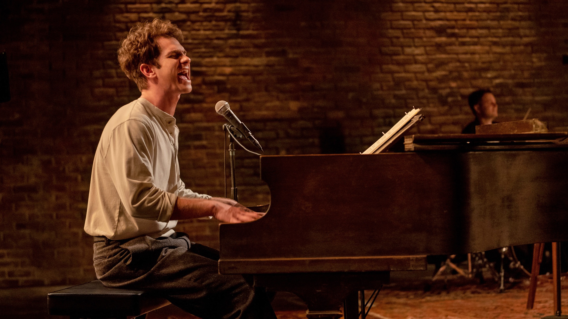Andrew Garfield from Tick, Tick...BOOM! playing piano HD Wallpaper