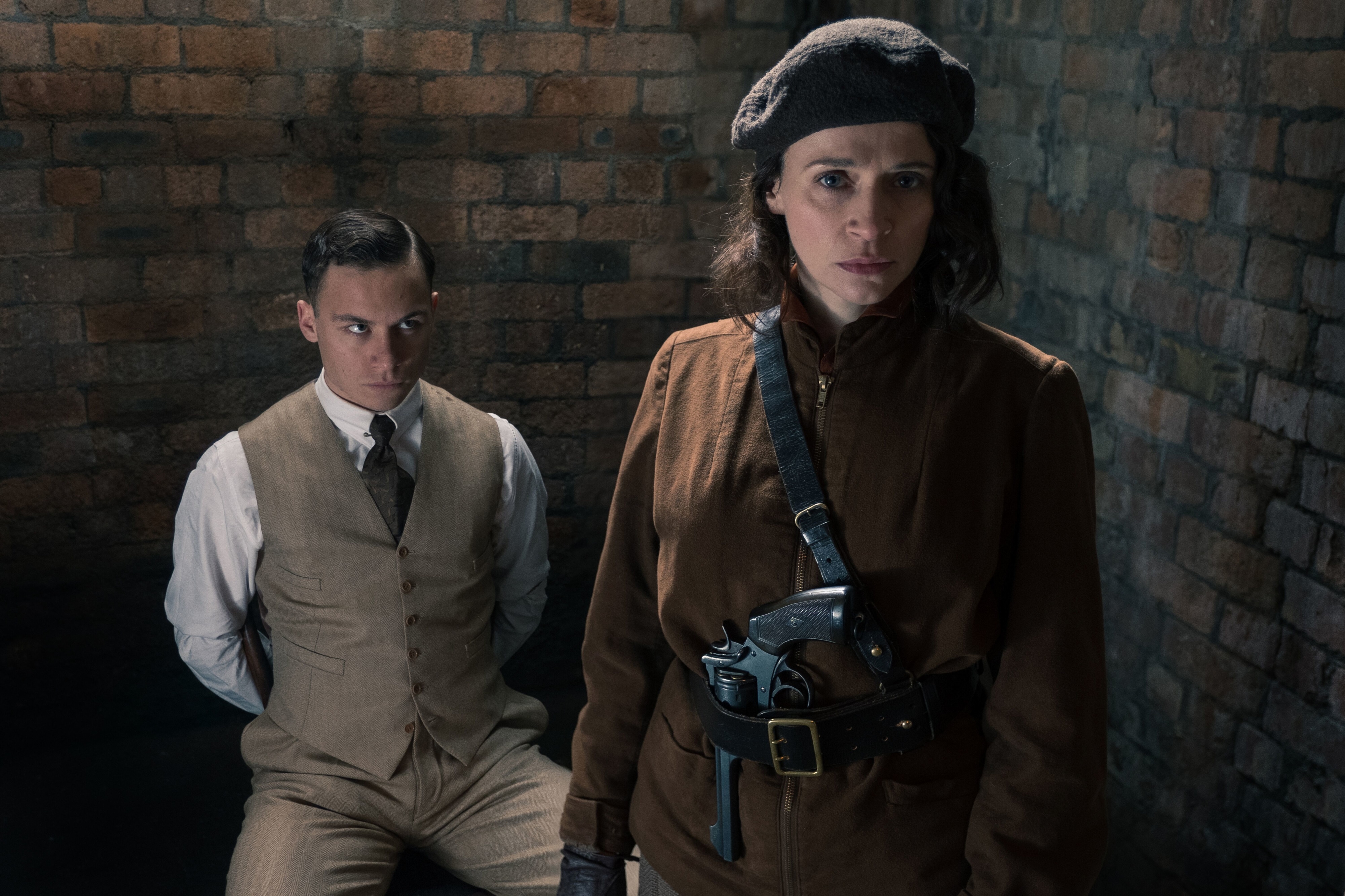 Man and woman in a brick room, Peaky Blinders 4K HD Wallpaper