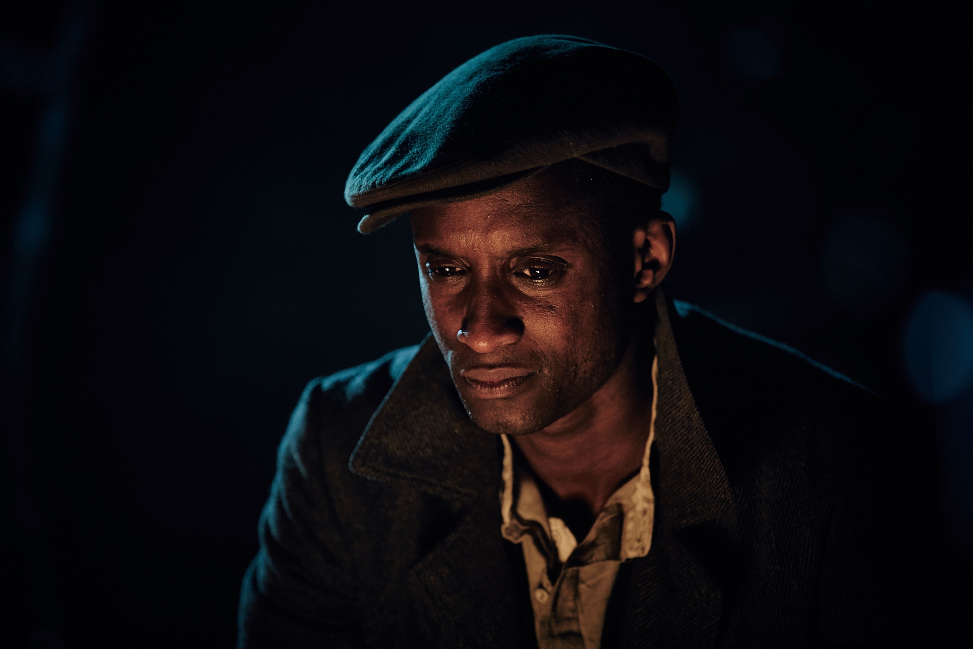 Man in flat cap from Peaky Blinders 4K HD Wallpaper
