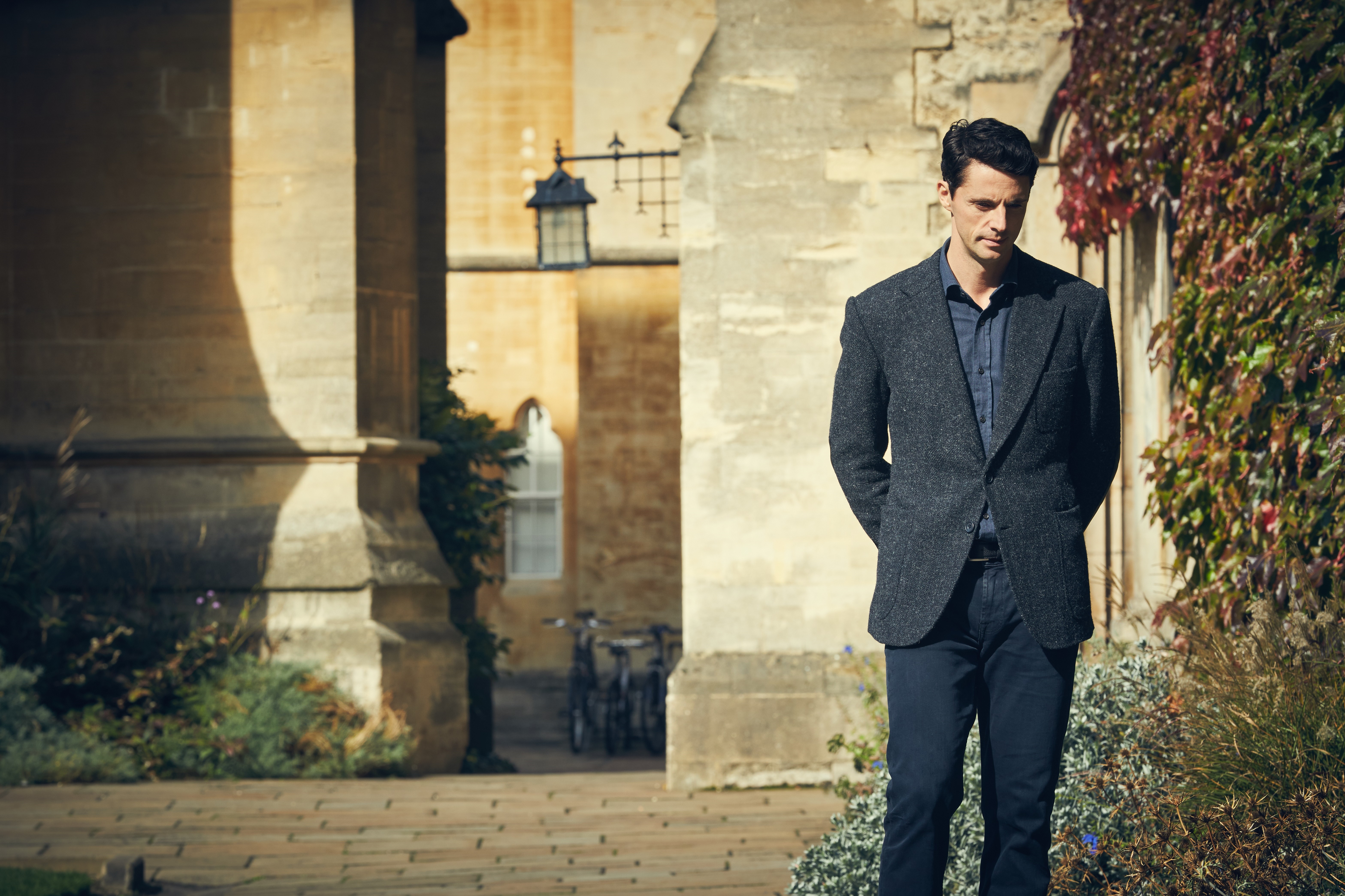 Matthew Goode from A Discovery Of Witches 4K HD Wallpaper