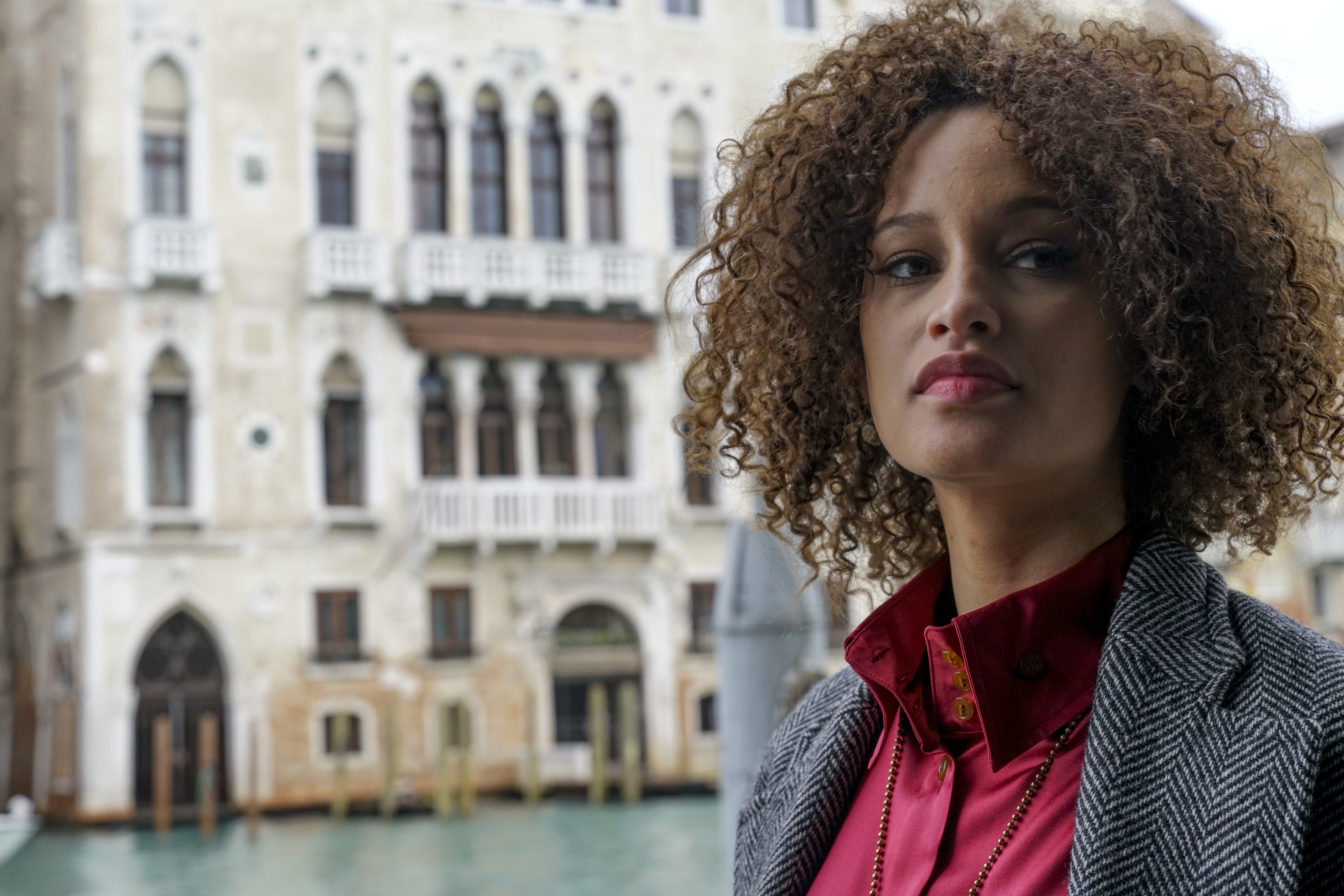 Diana Bishop from A Discovery Of Witches 4K HD Wallpaper