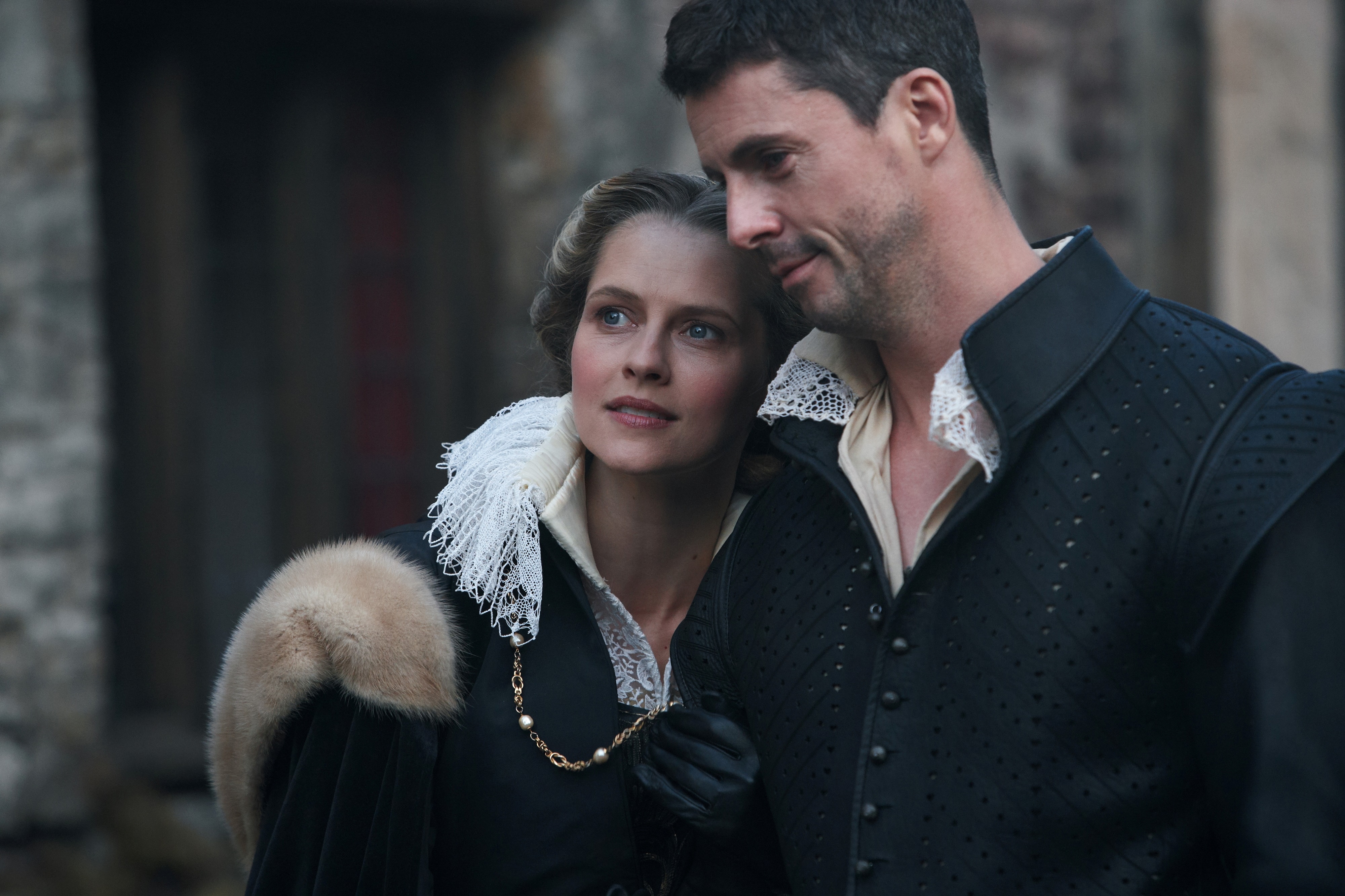 Matthew Goode and Teresa Palmer from A Discovery Of Witches 4K HD Wallpaper